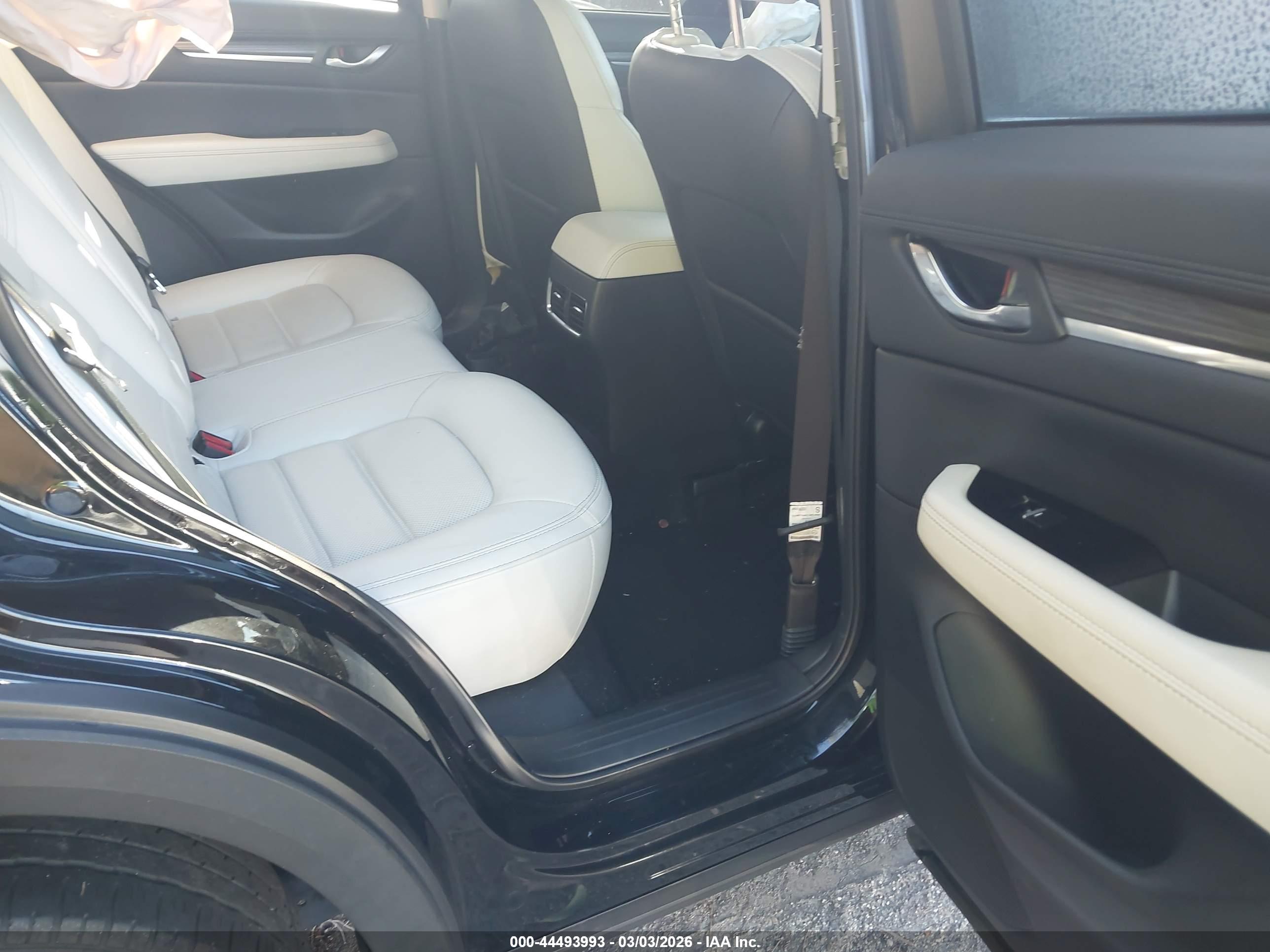 MAZDA CX-5 image 8