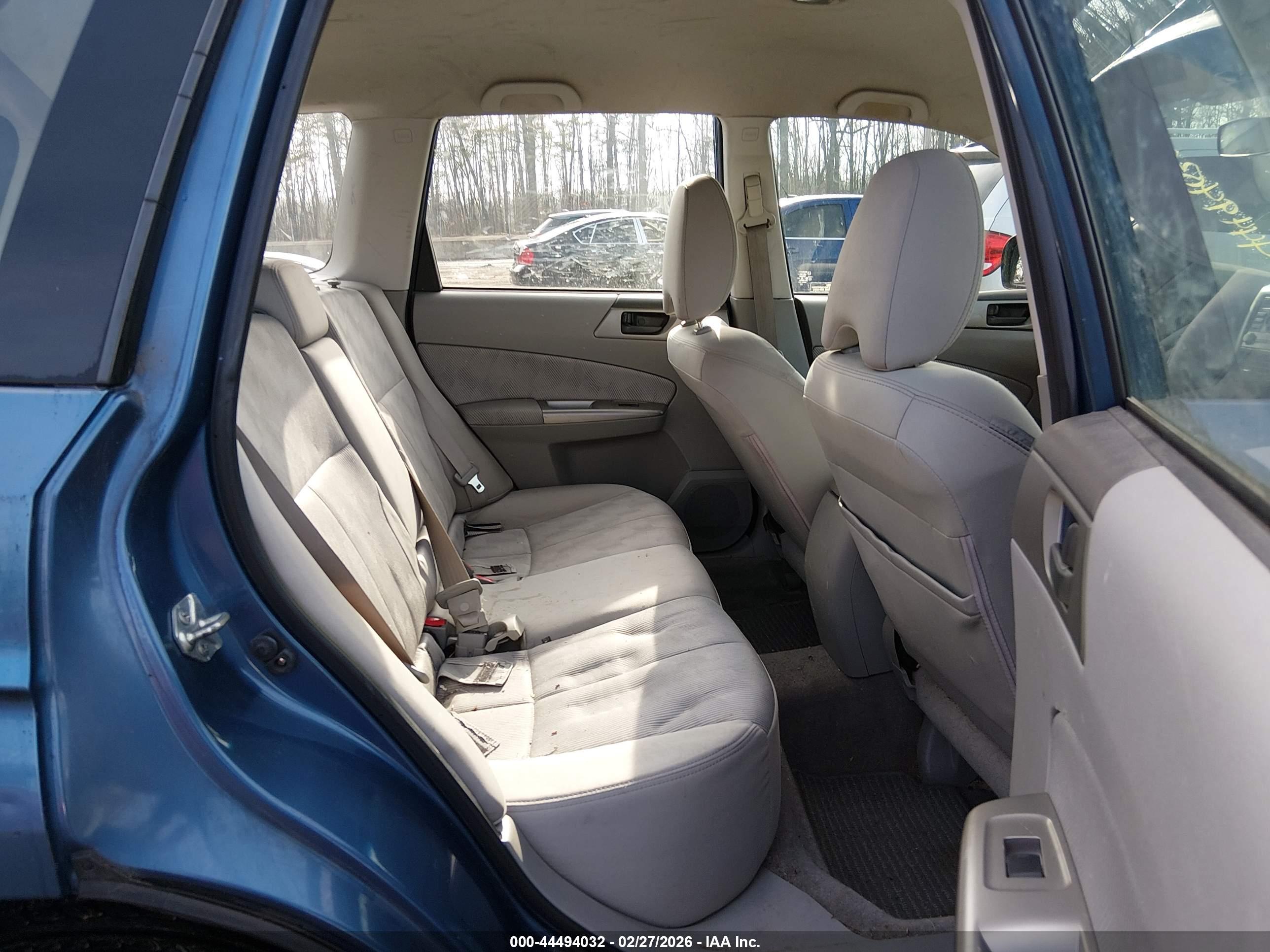 SUBARU FORESTER image 8