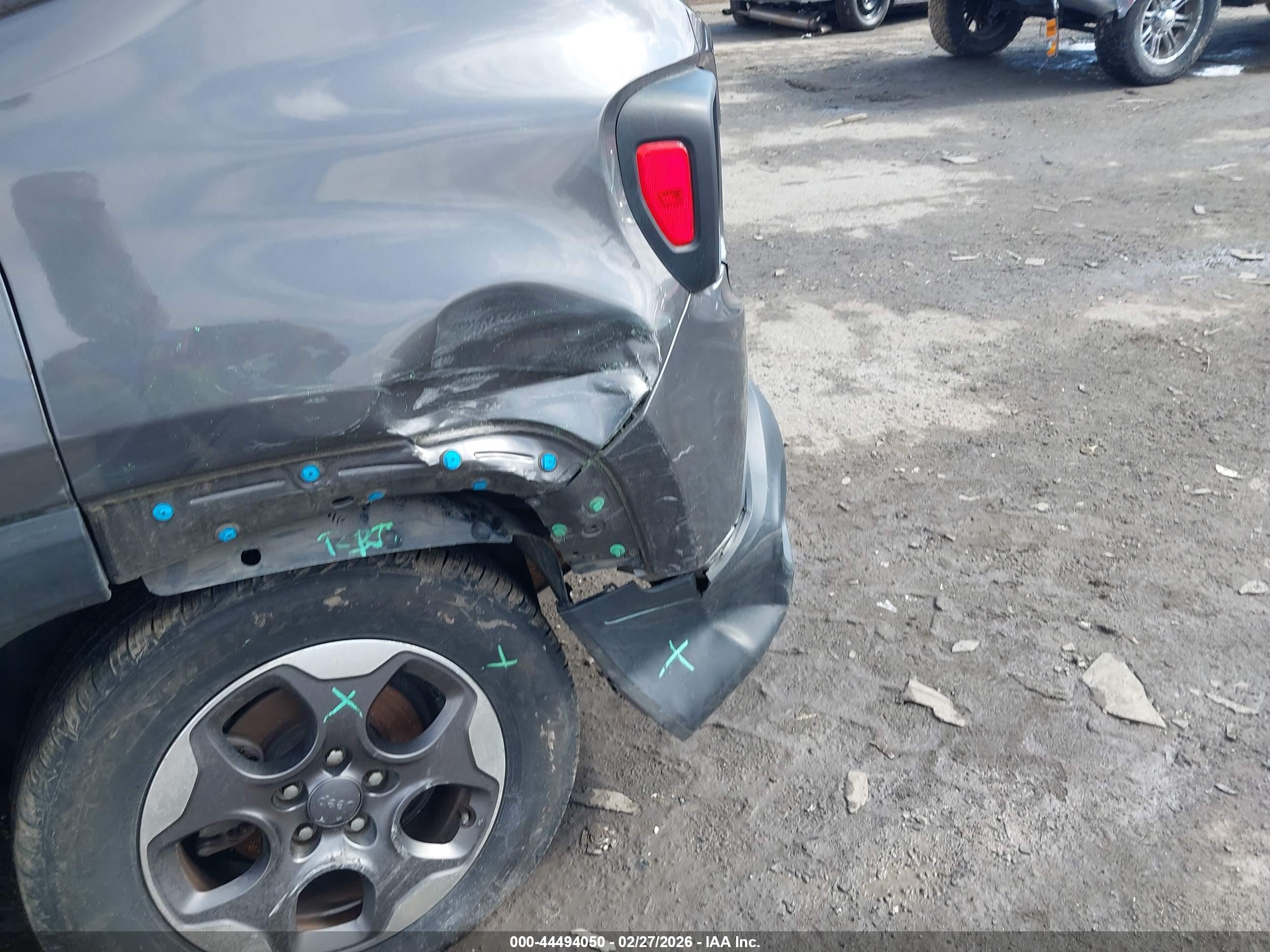 JEEP RENEGADE image 6