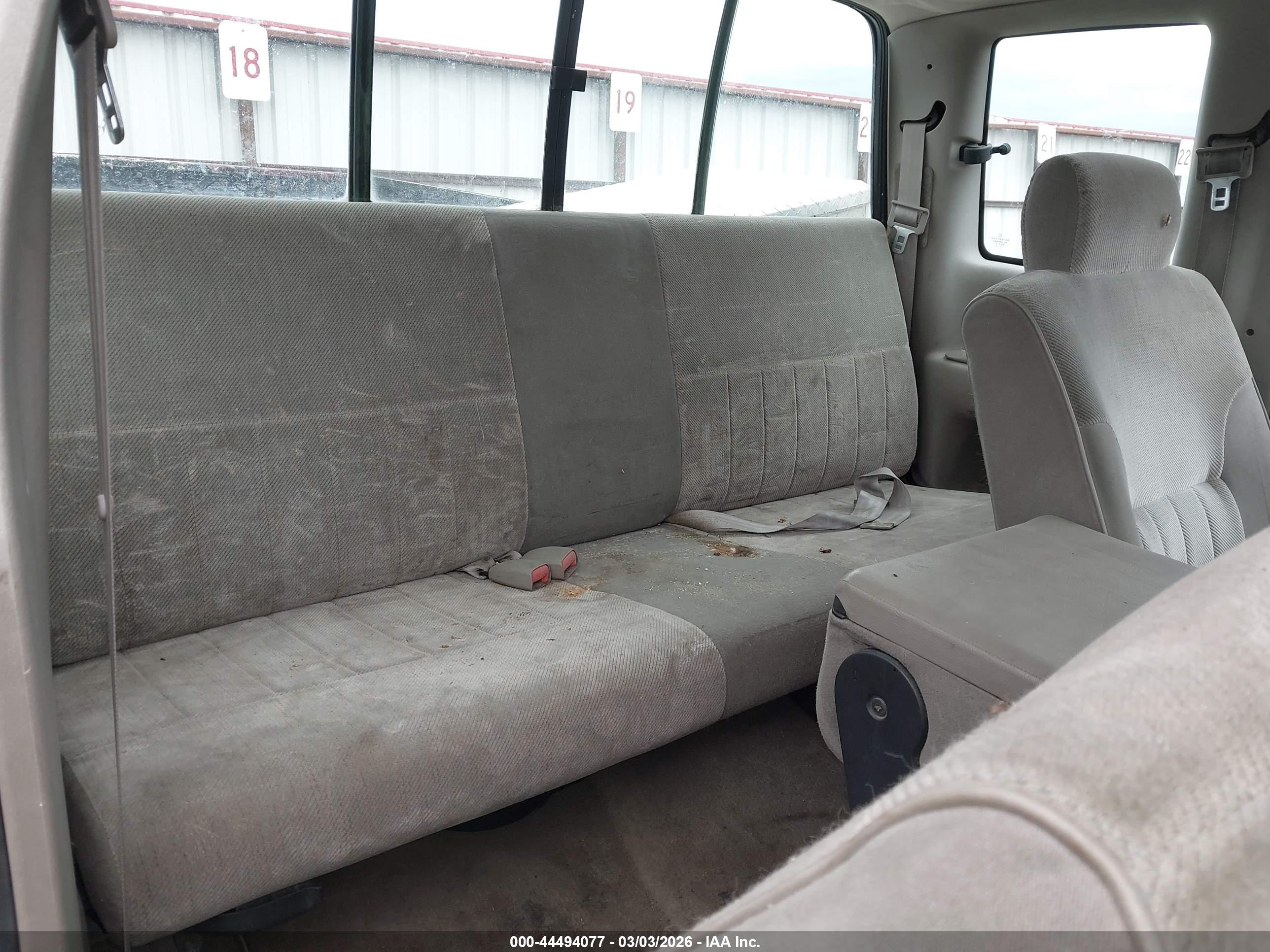 DODGE RAM image 8