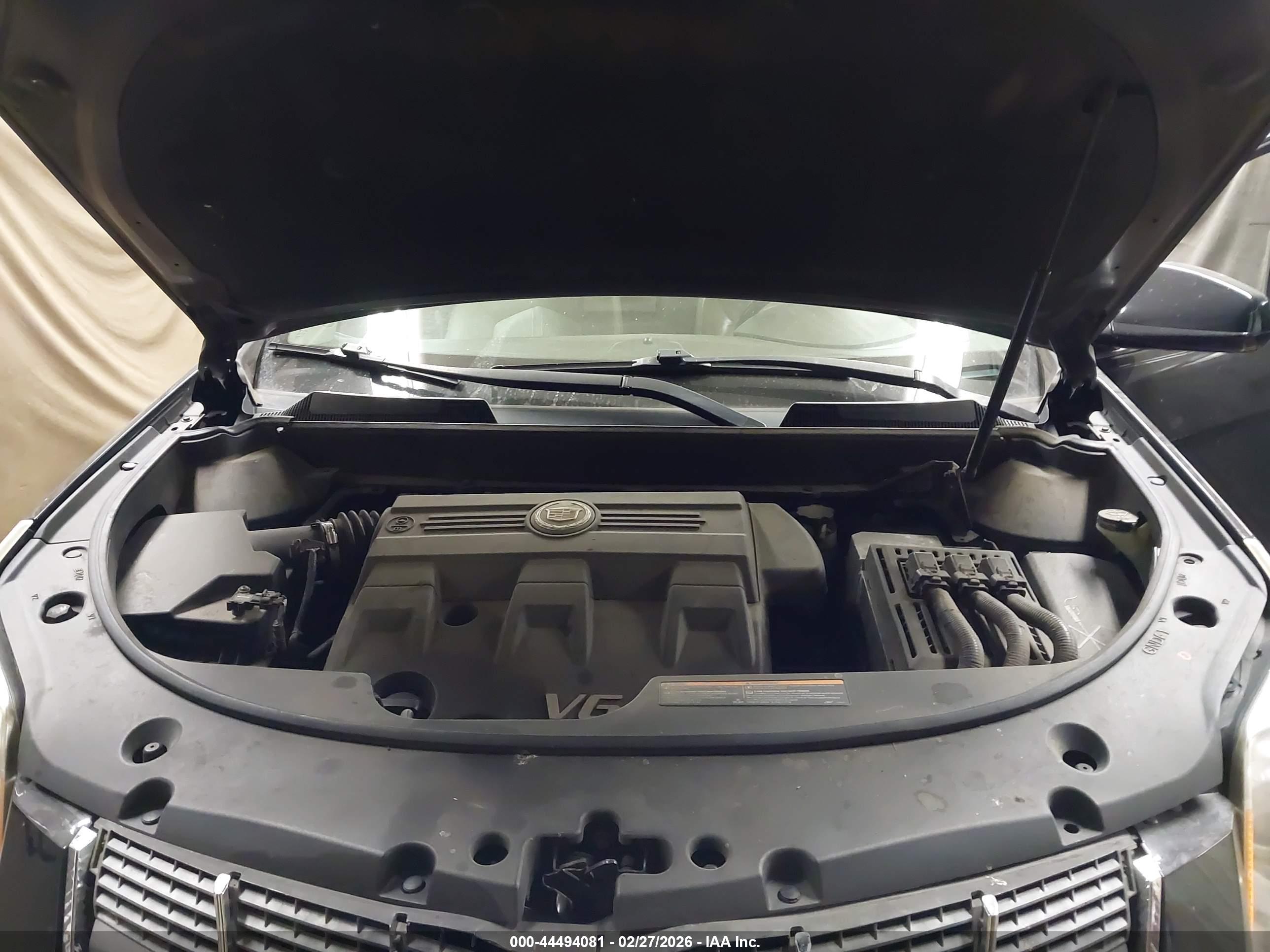 CADILLAC SRX image 10