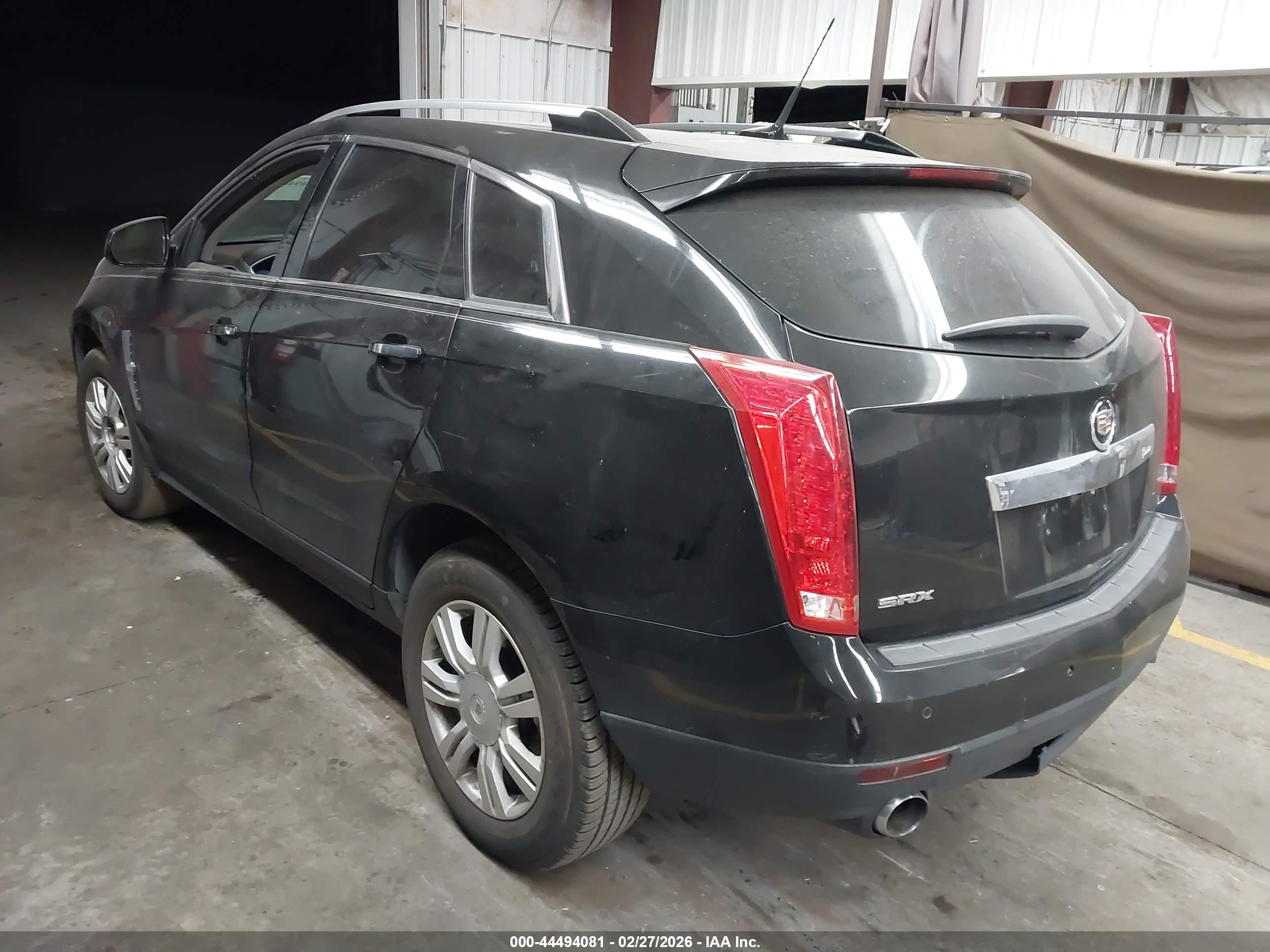 CADILLAC SRX image 3