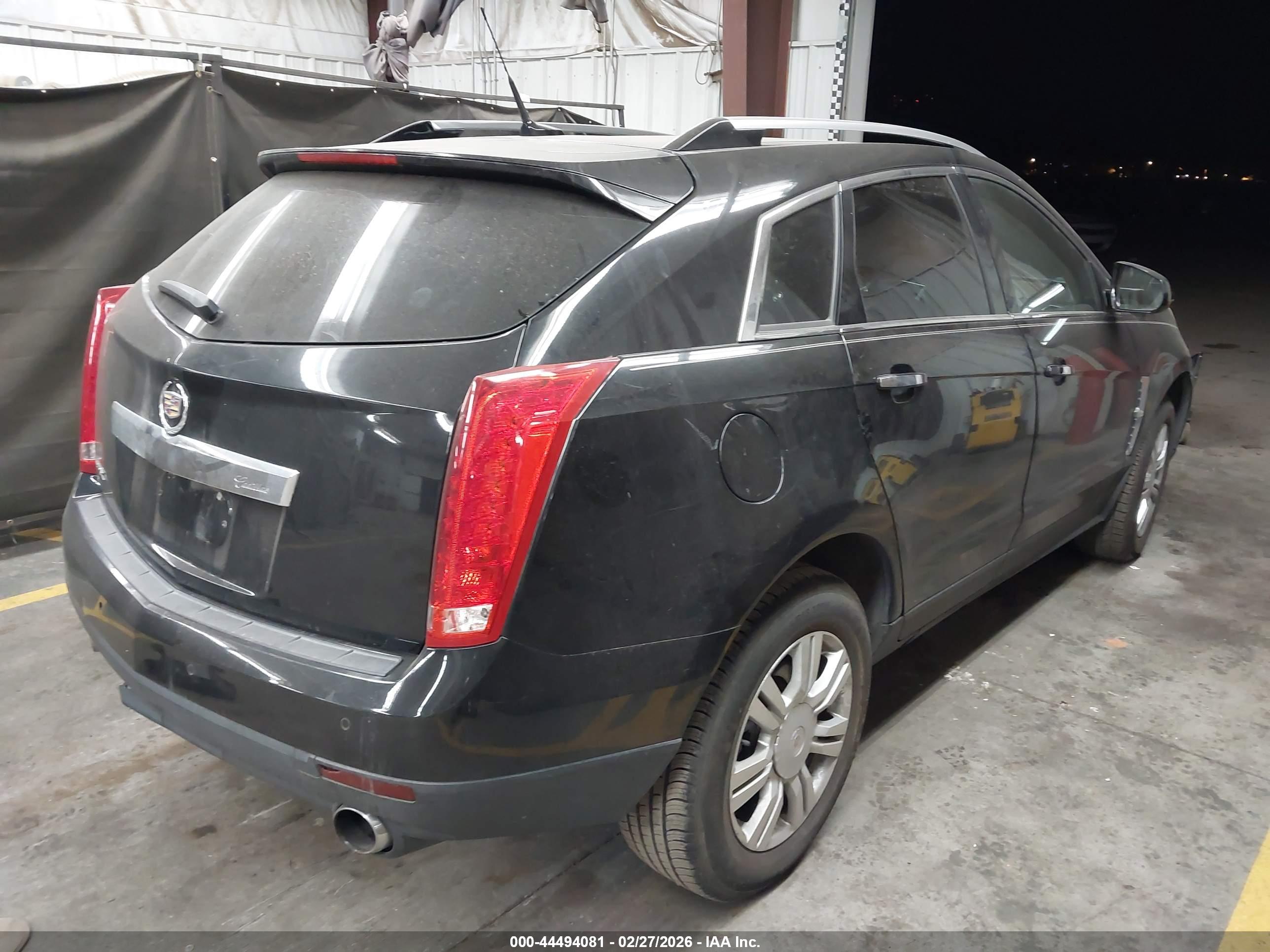 CADILLAC SRX image 4