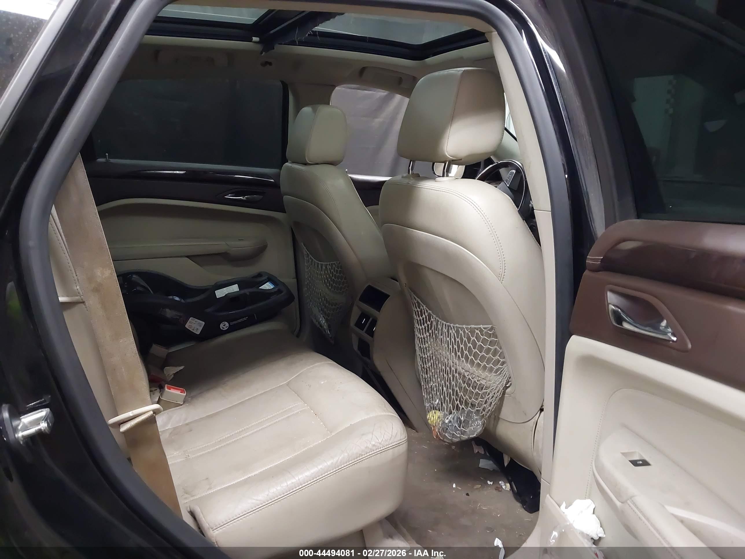 CADILLAC SRX image 8