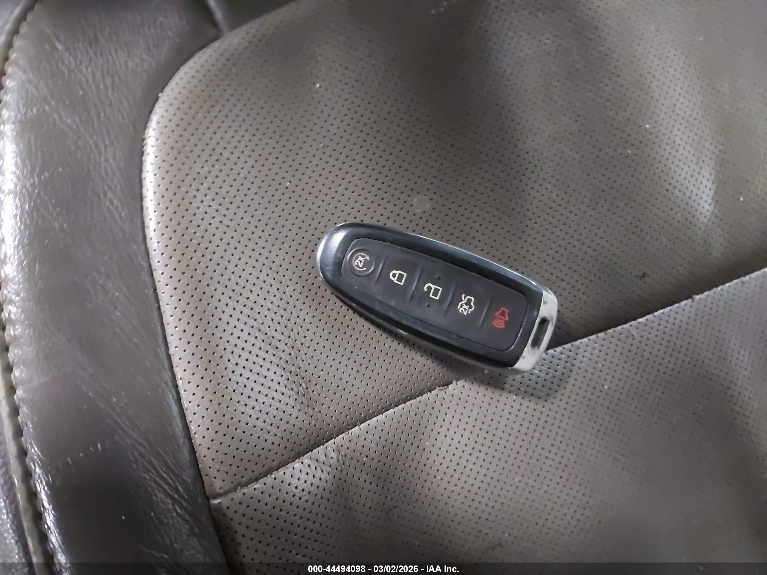 FORD FLEX image 11