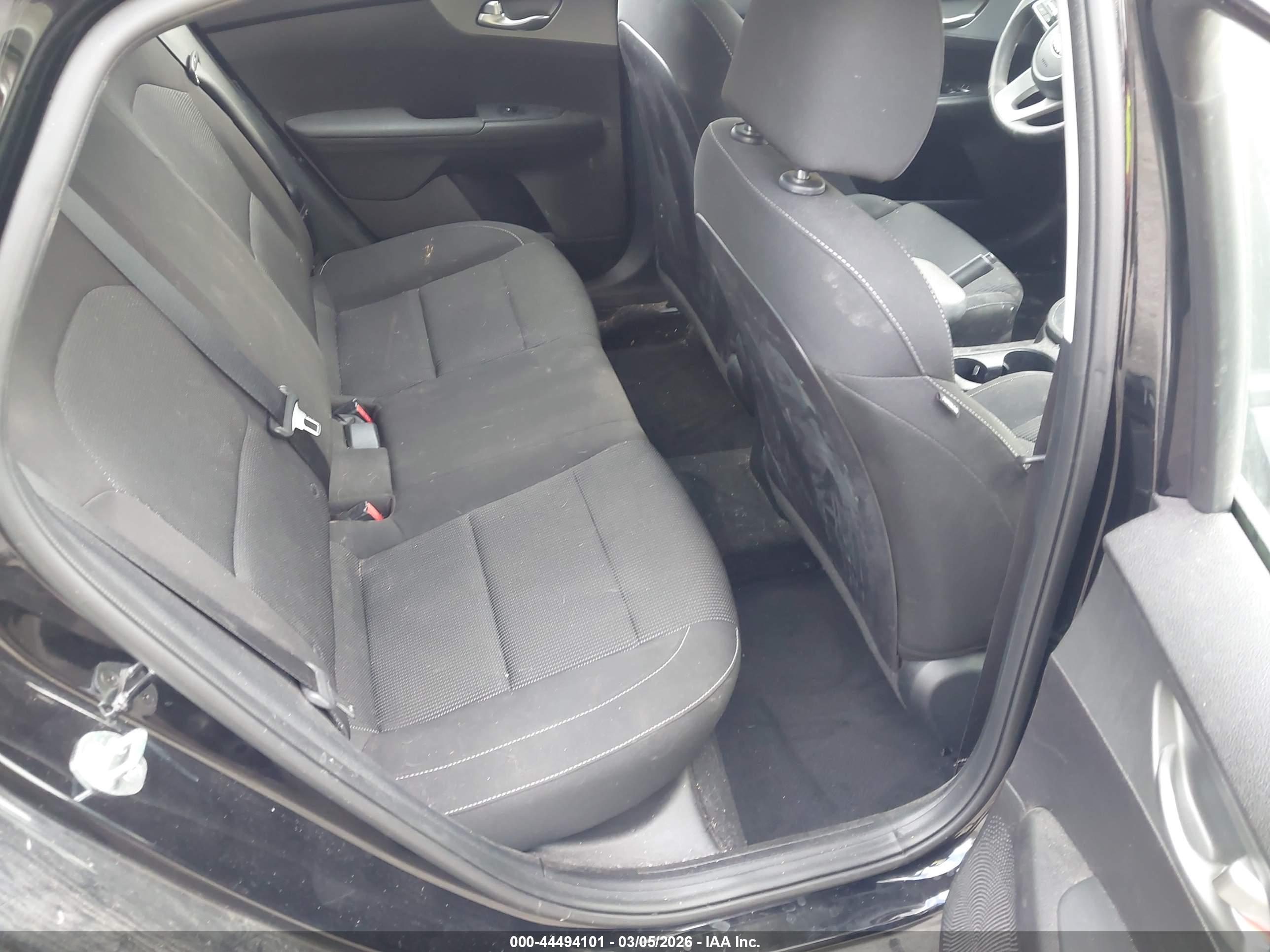KIA FORTE image 8