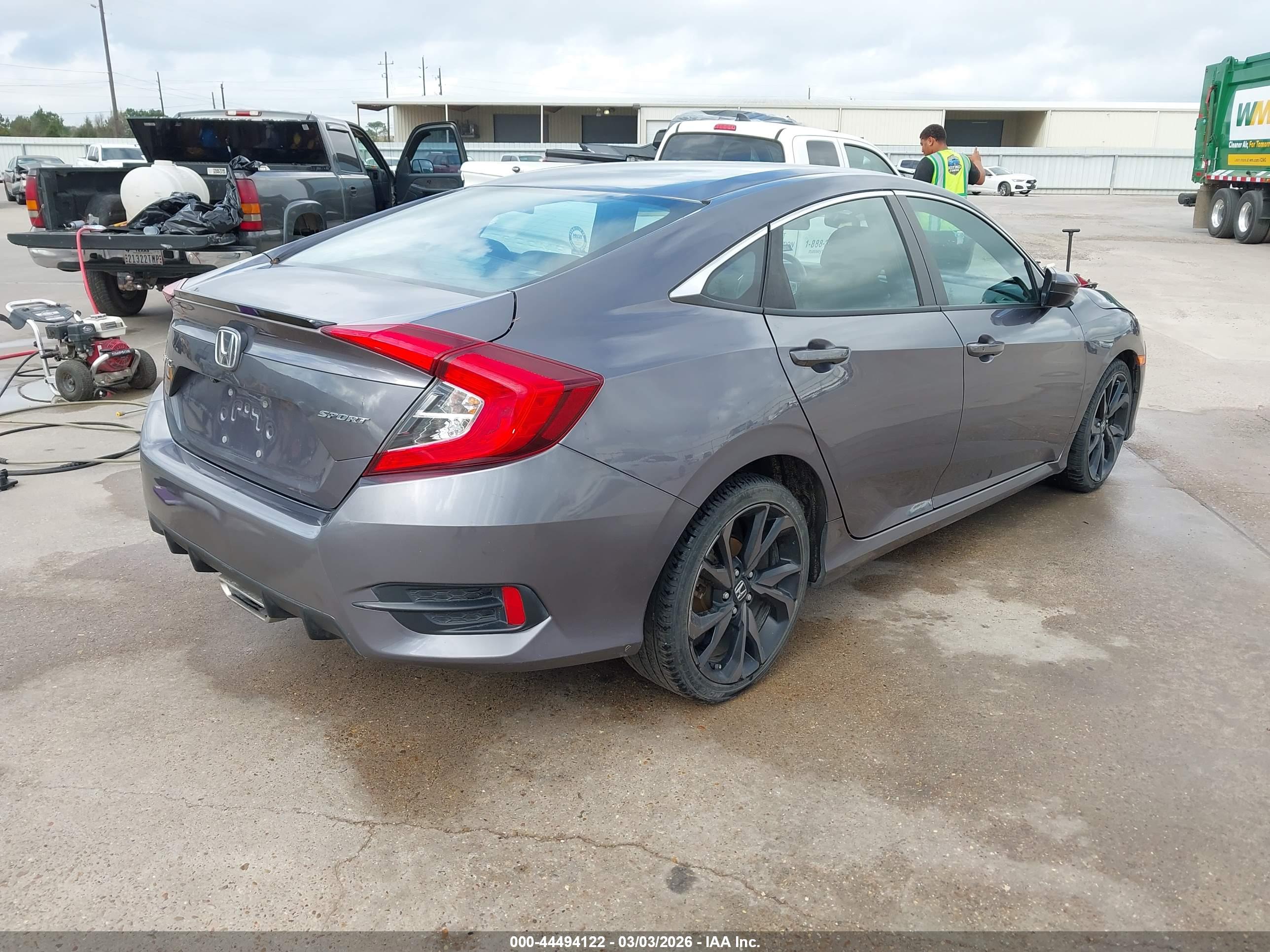 HONDA CIVIC image 4