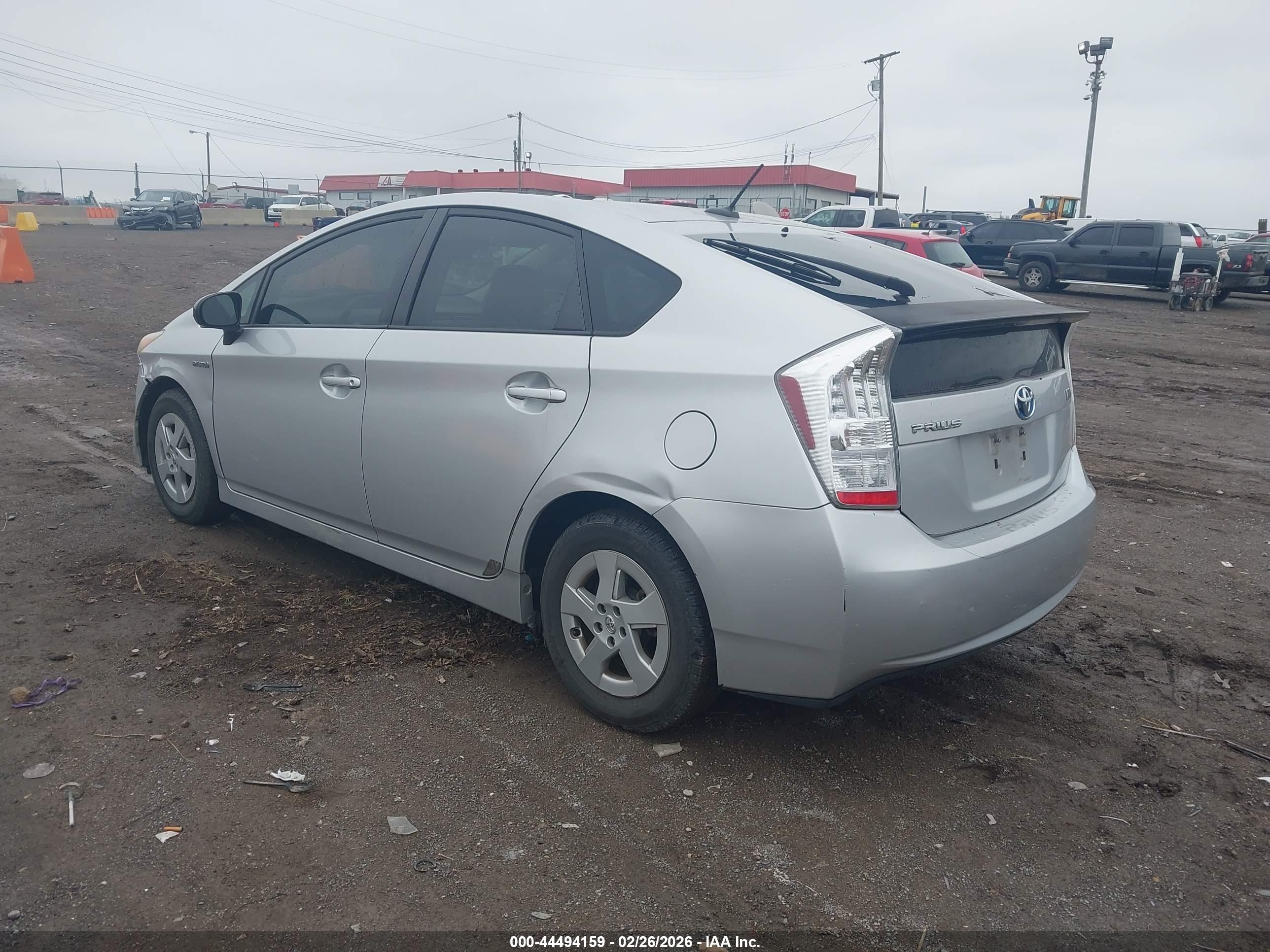 TOYOTA PRIUS image 3