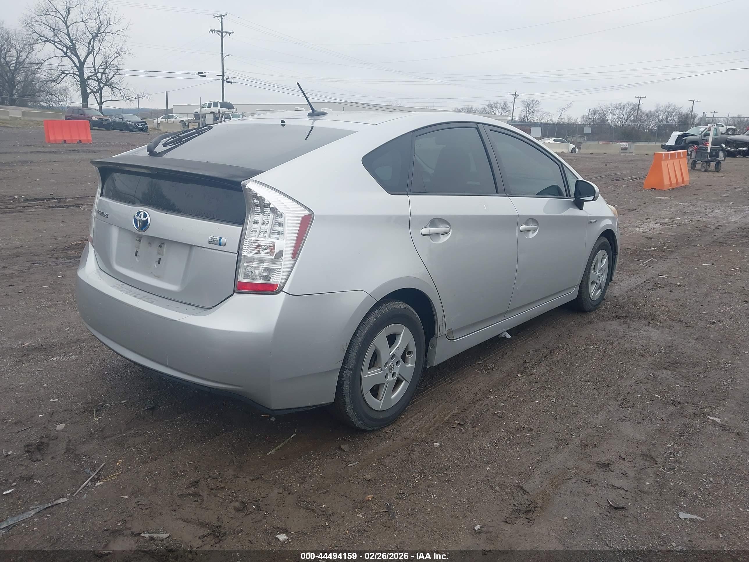 TOYOTA PRIUS image 4