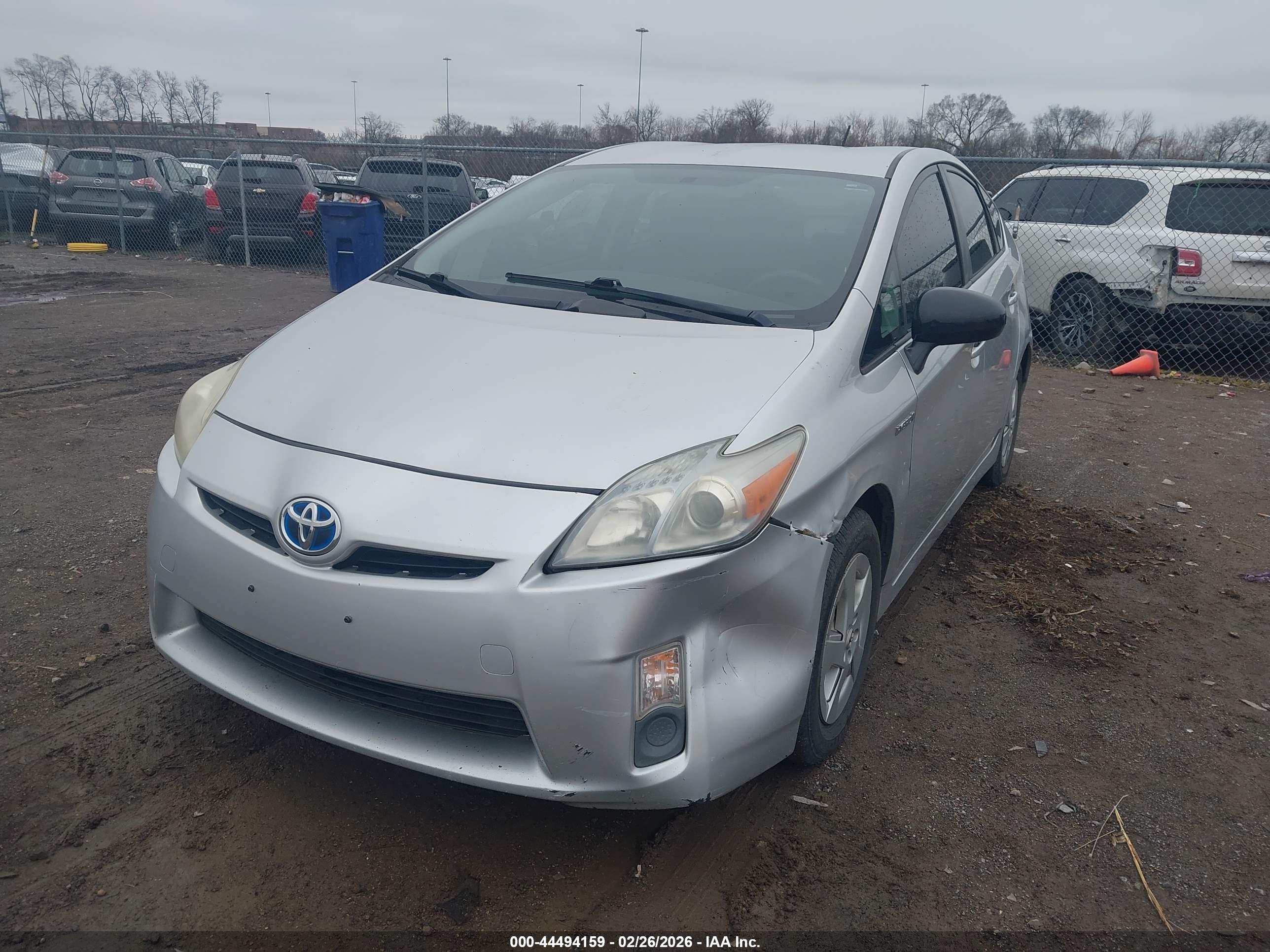 TOYOTA PRIUS image 6