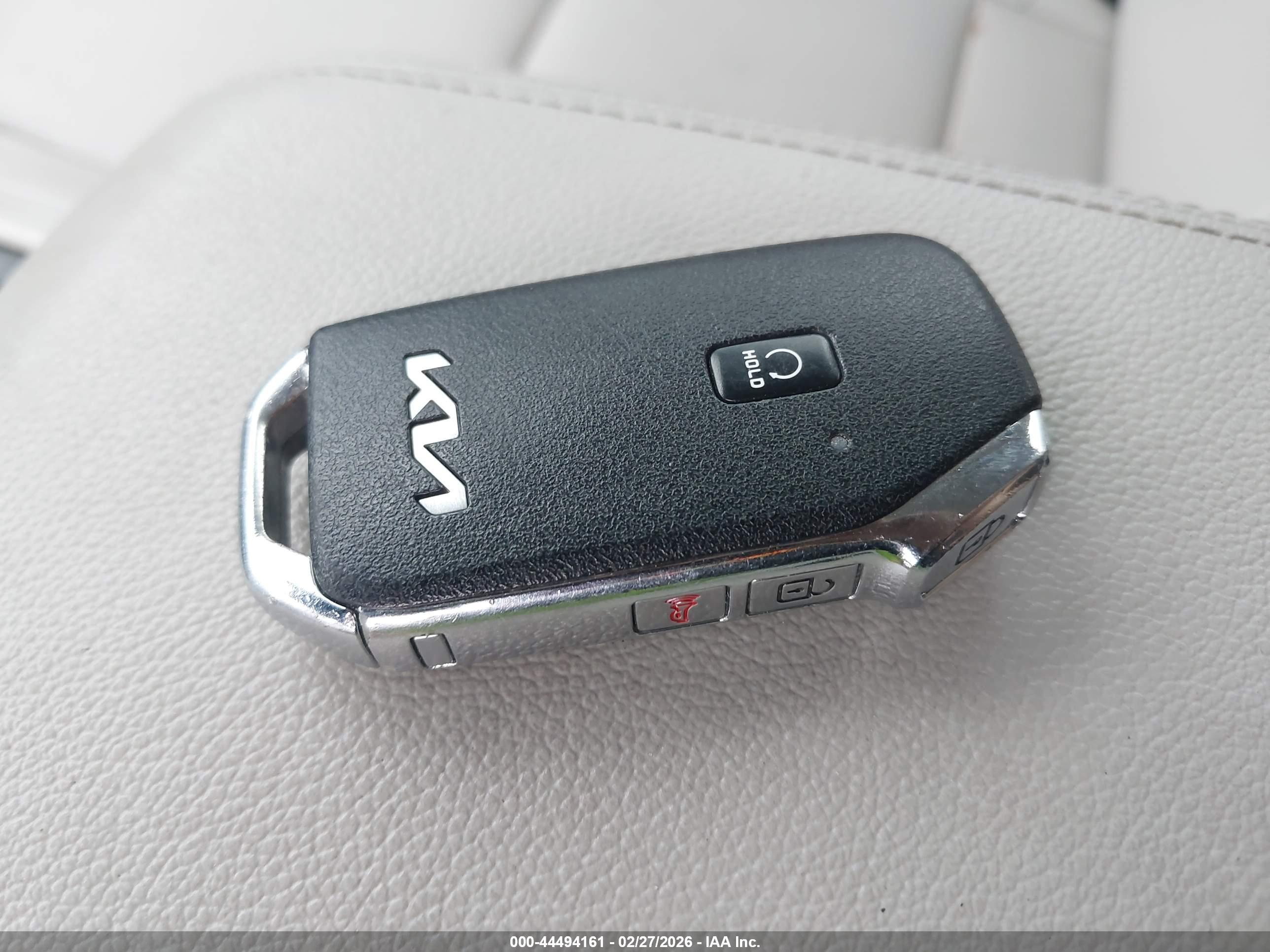 KIA SPORTAGE image 11