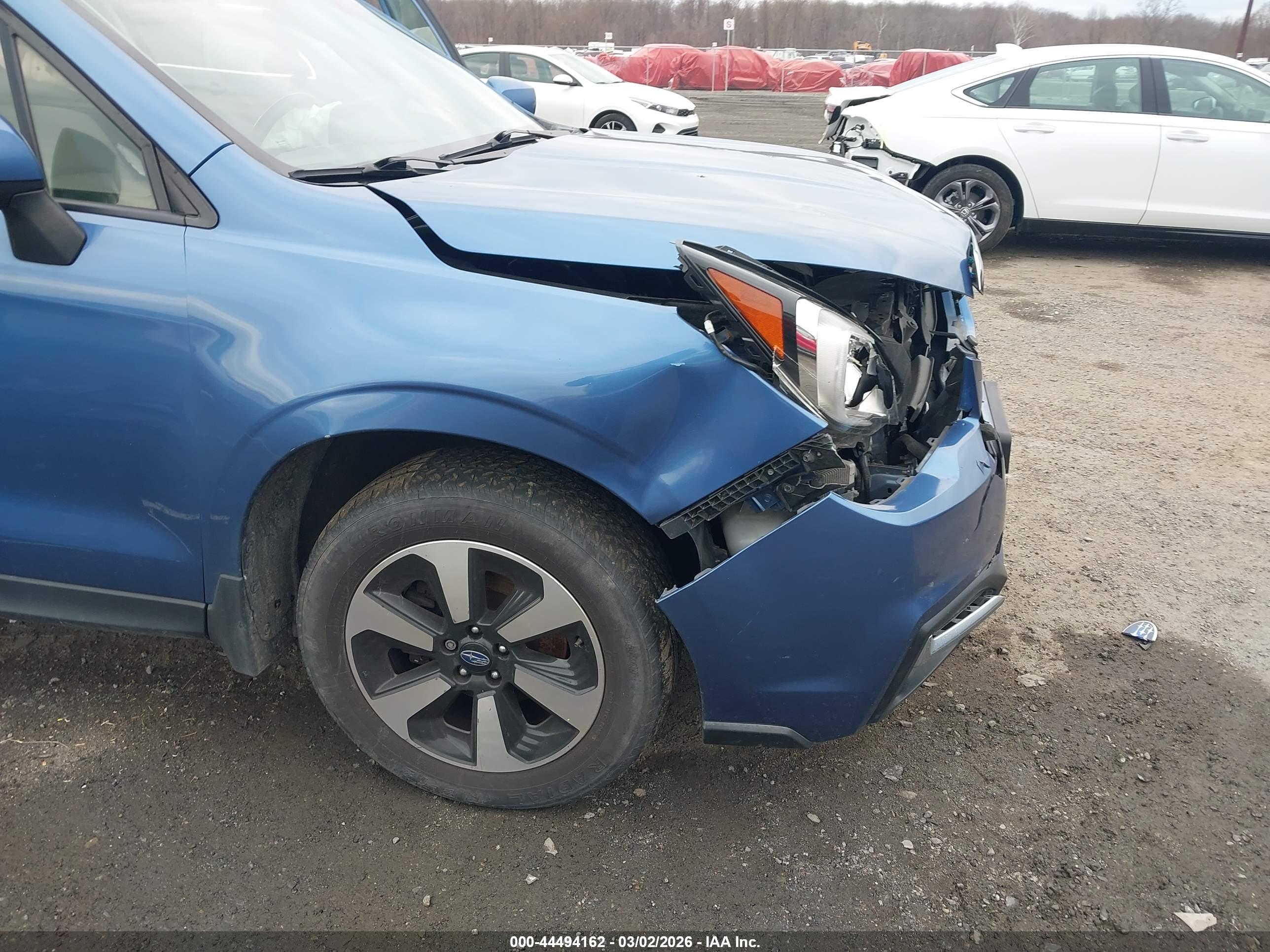 SUBARU FORESTER image 6