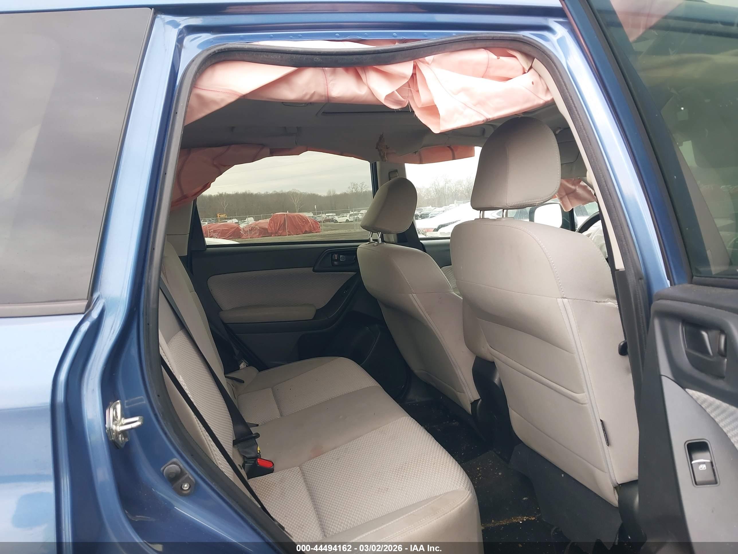 SUBARU FORESTER image 8