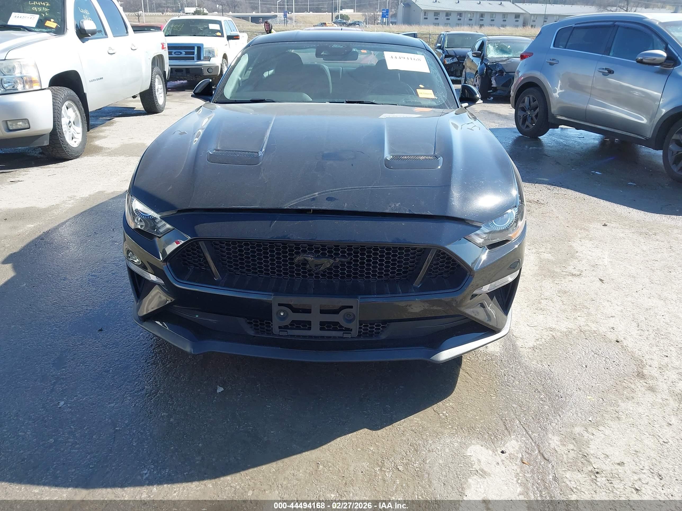 FORD MUSTANG image 6