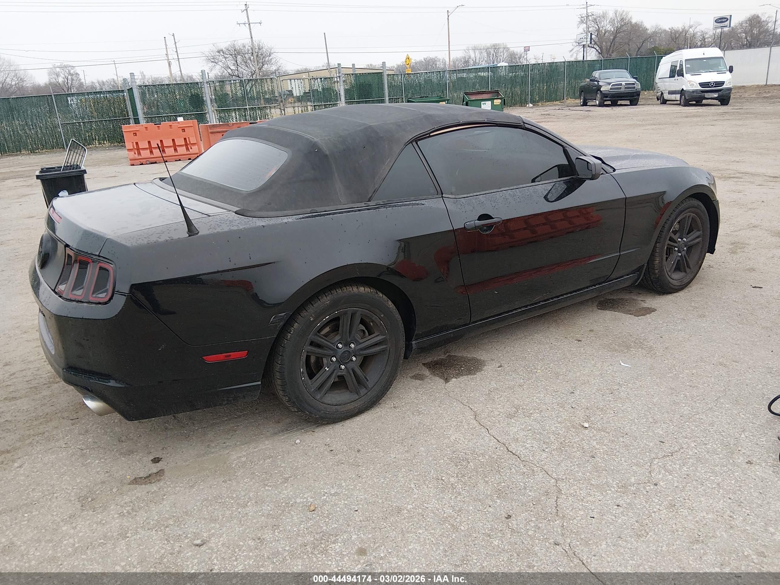 FORD MUSTANG image 4