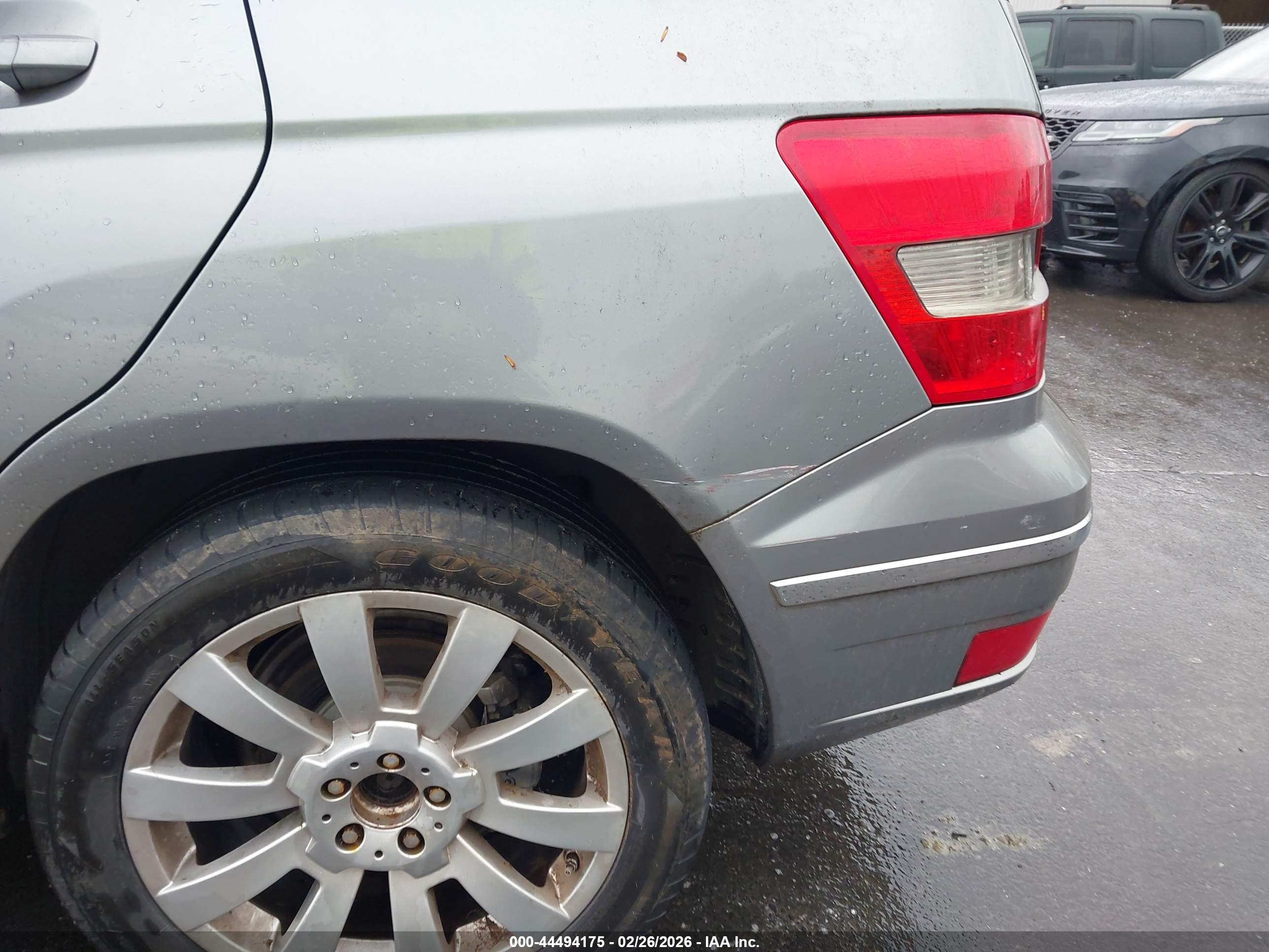 MERCEDES-BENZ GLK image 6