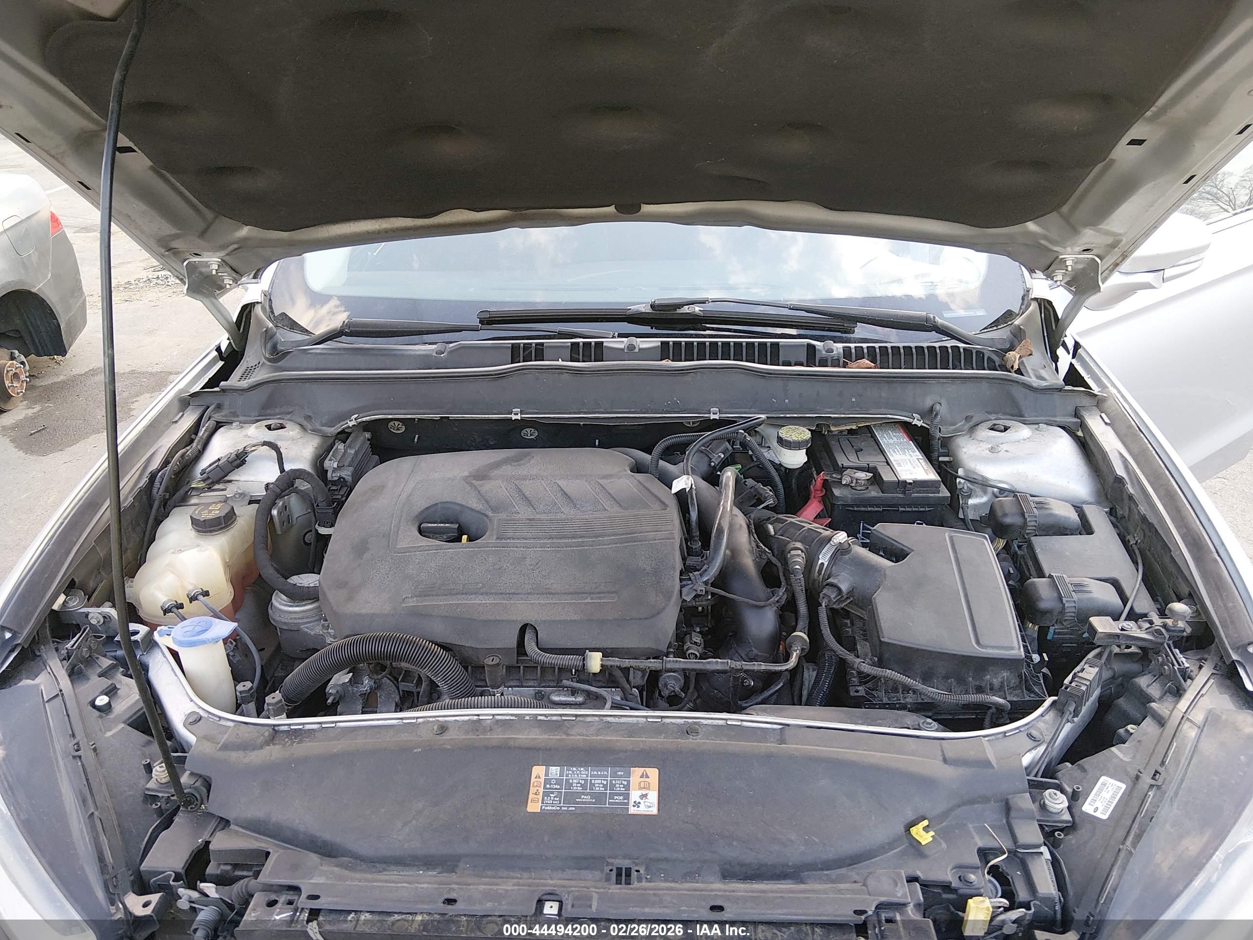 FORD FUSION image 10