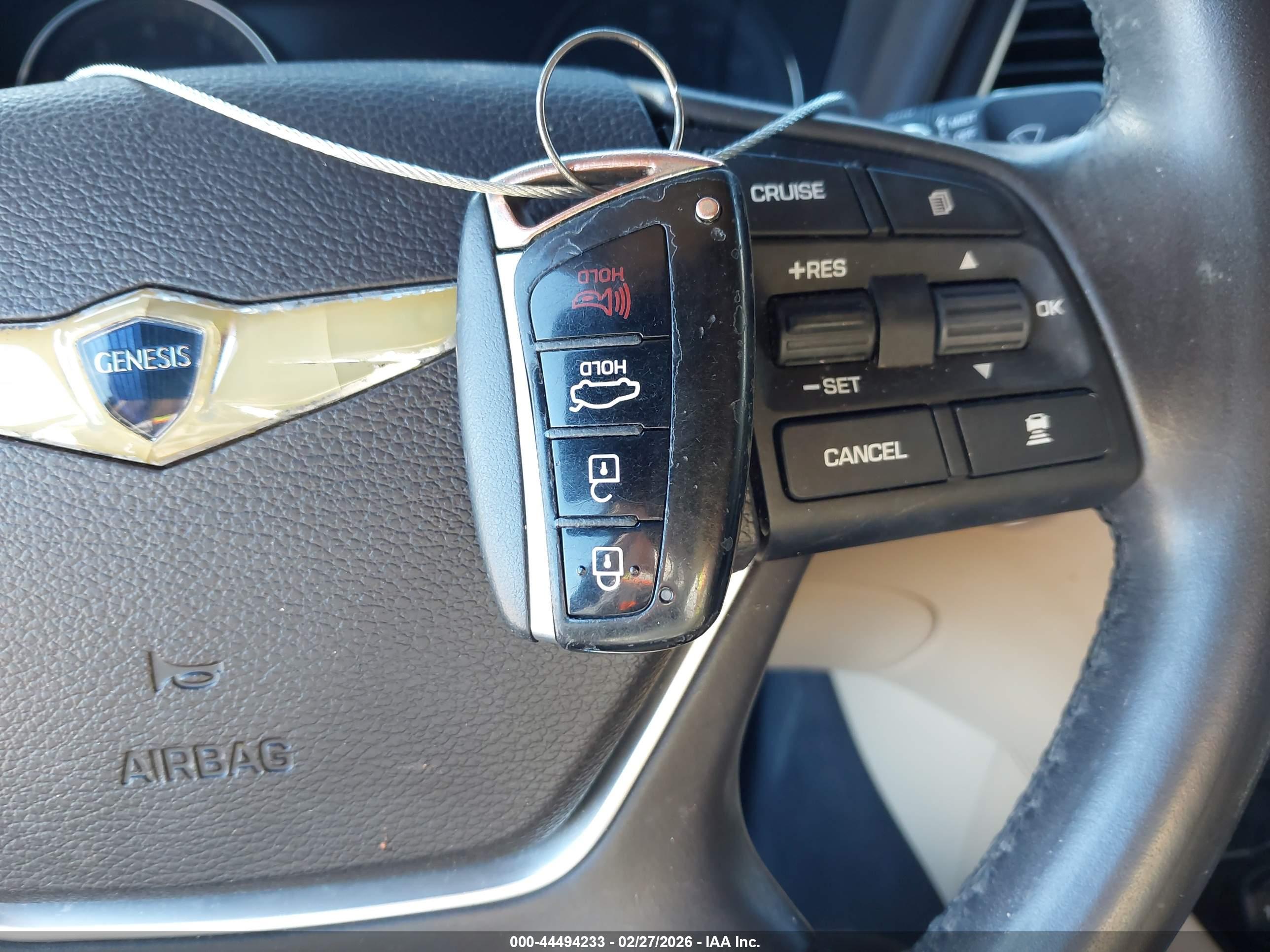 HYUNDAI GENESIS image 11