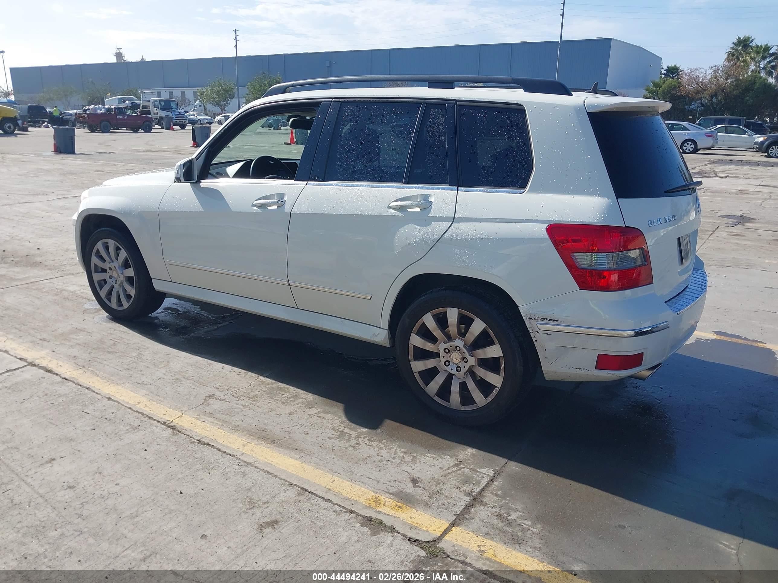 MERCEDES-BENZ GLK image 3