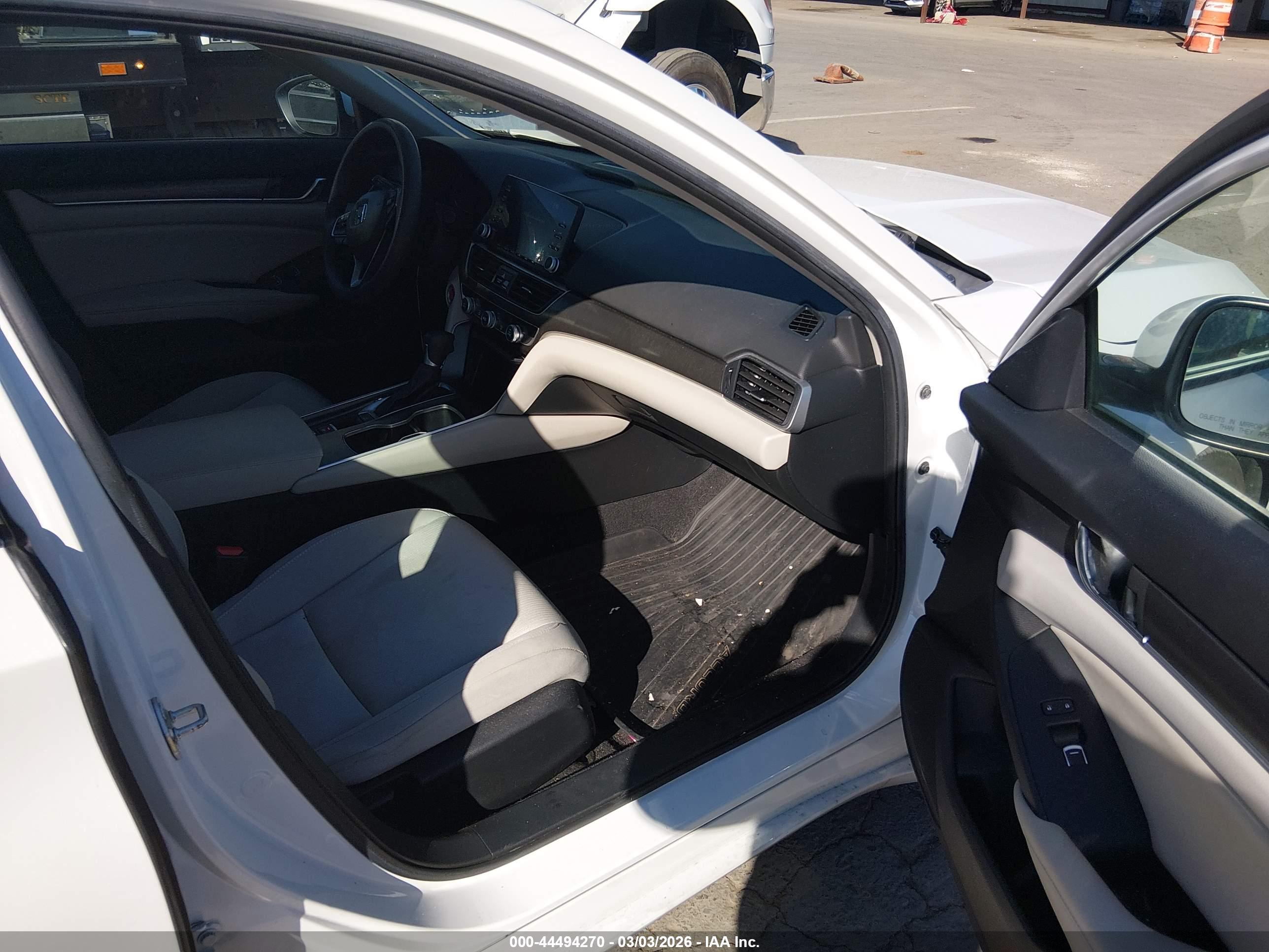 HONDA ACCORD image 5