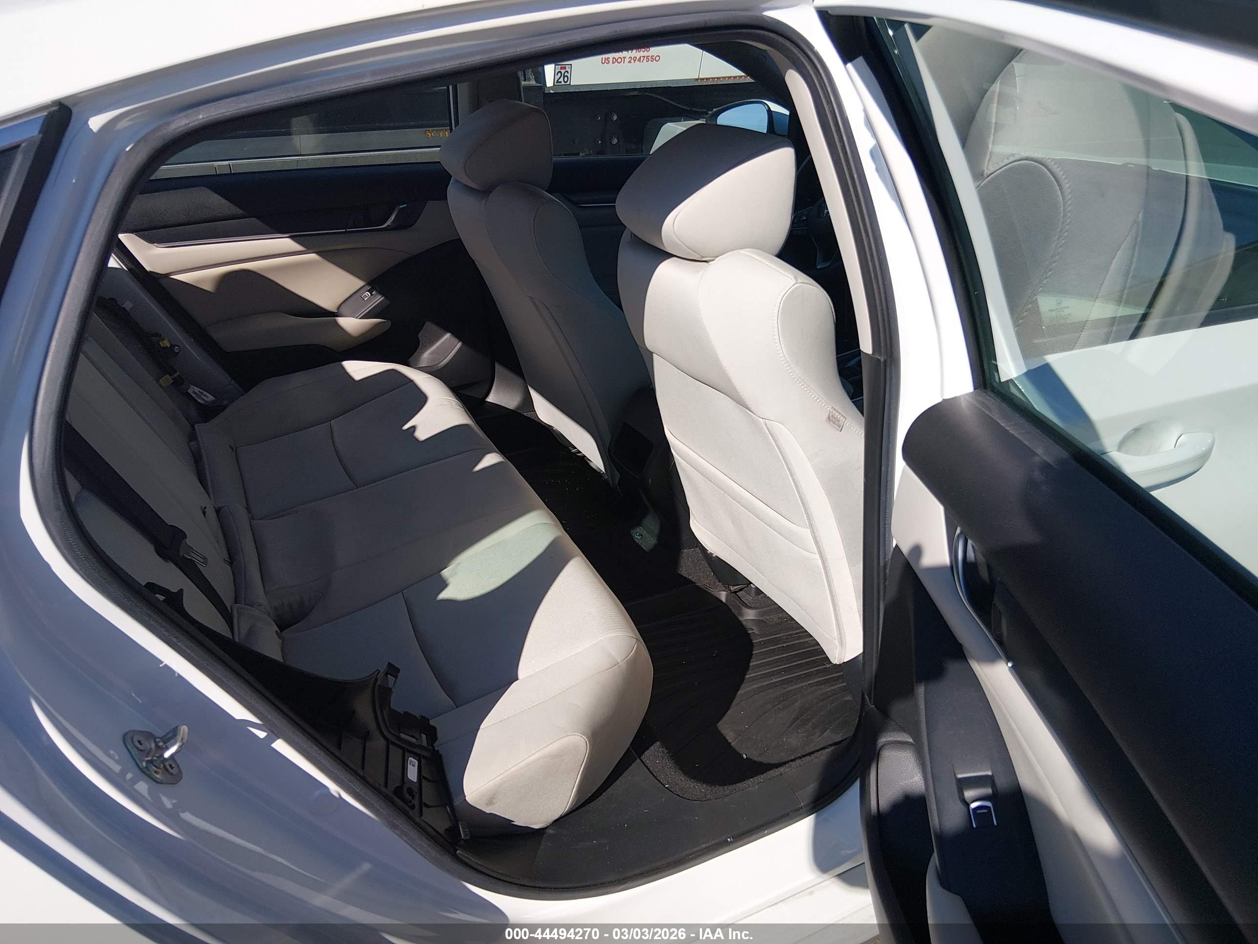 HONDA ACCORD image 8