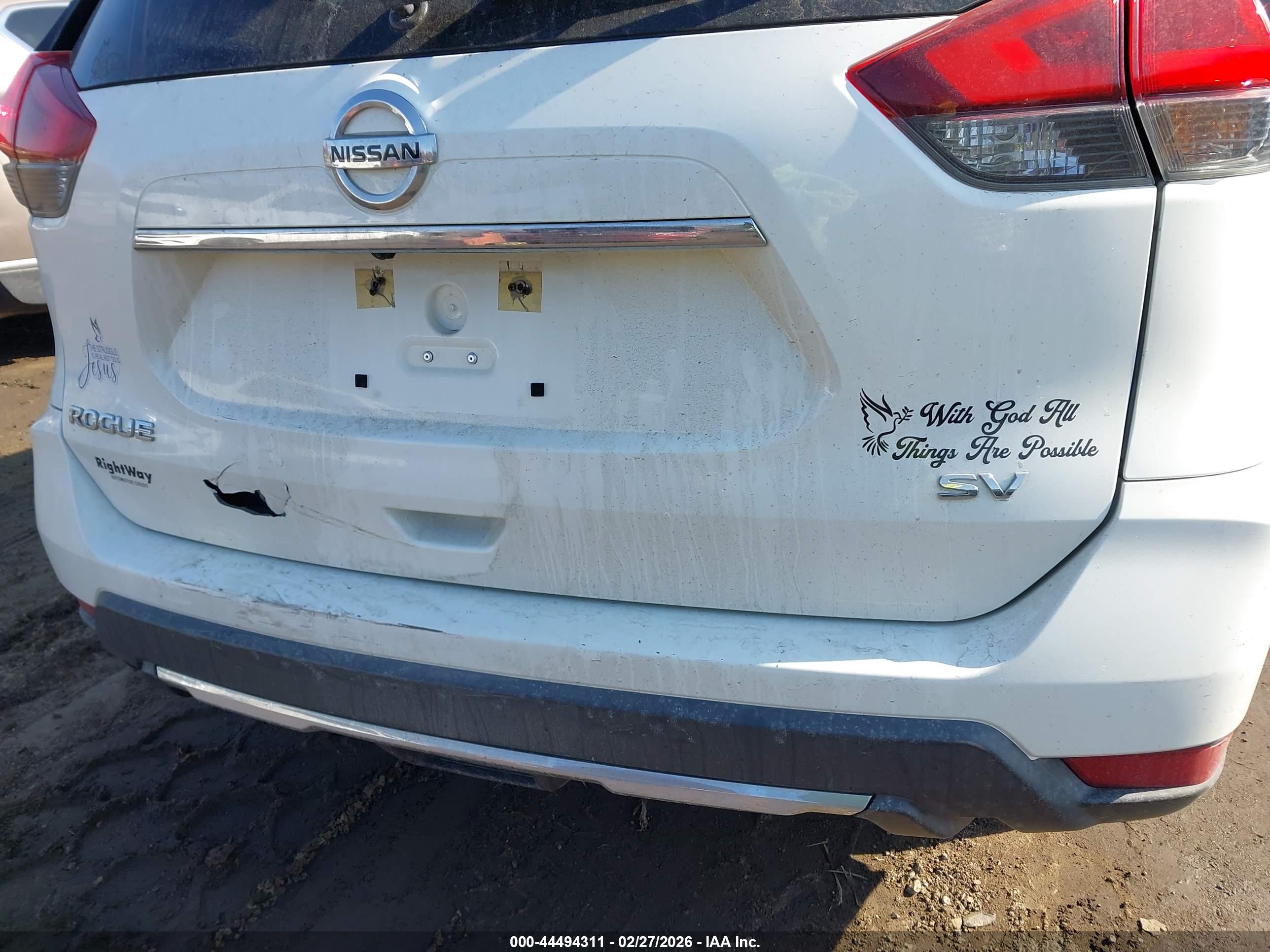 NISSAN ROGUE image 6