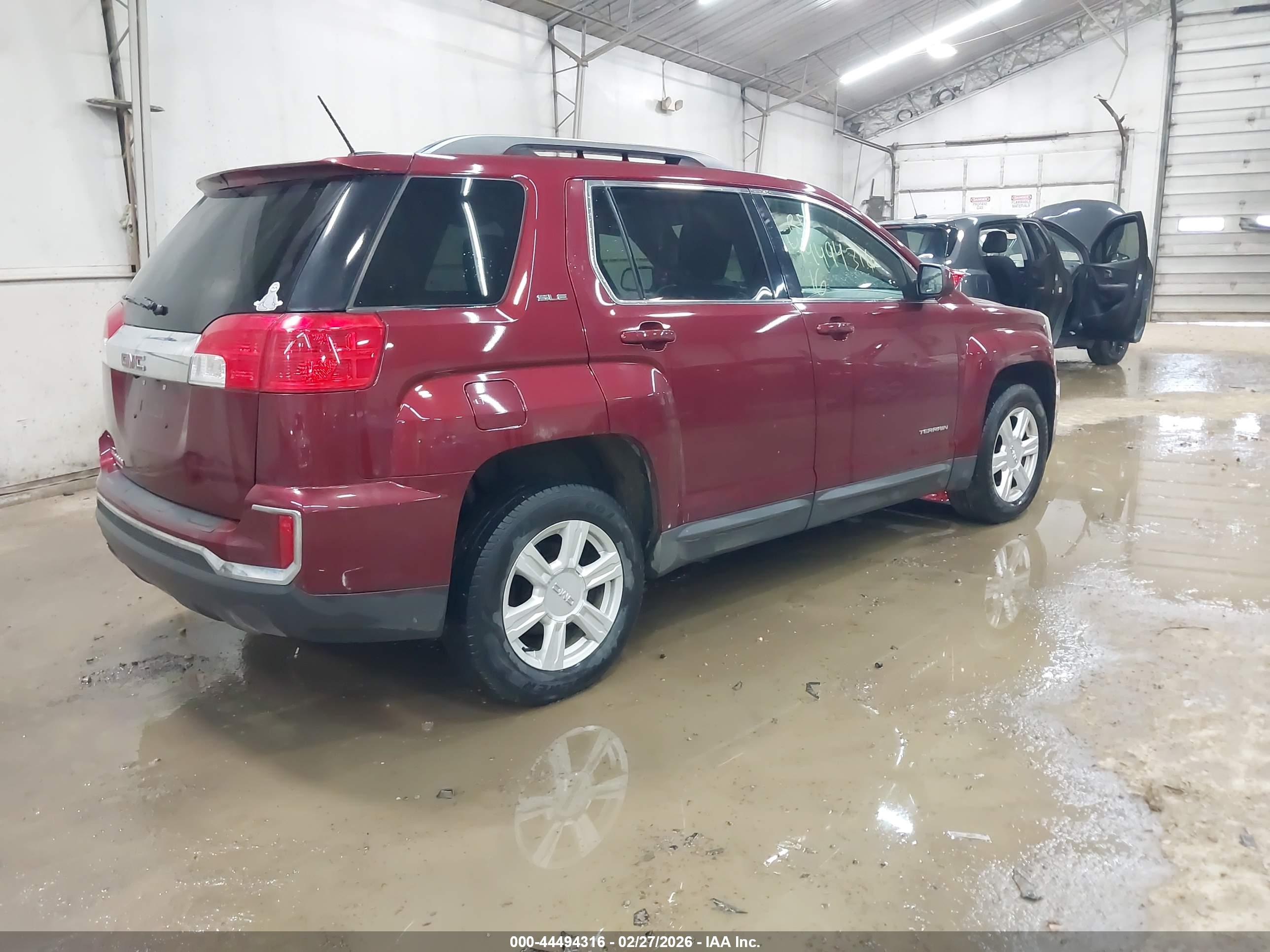 GMC TERRAIN image 4