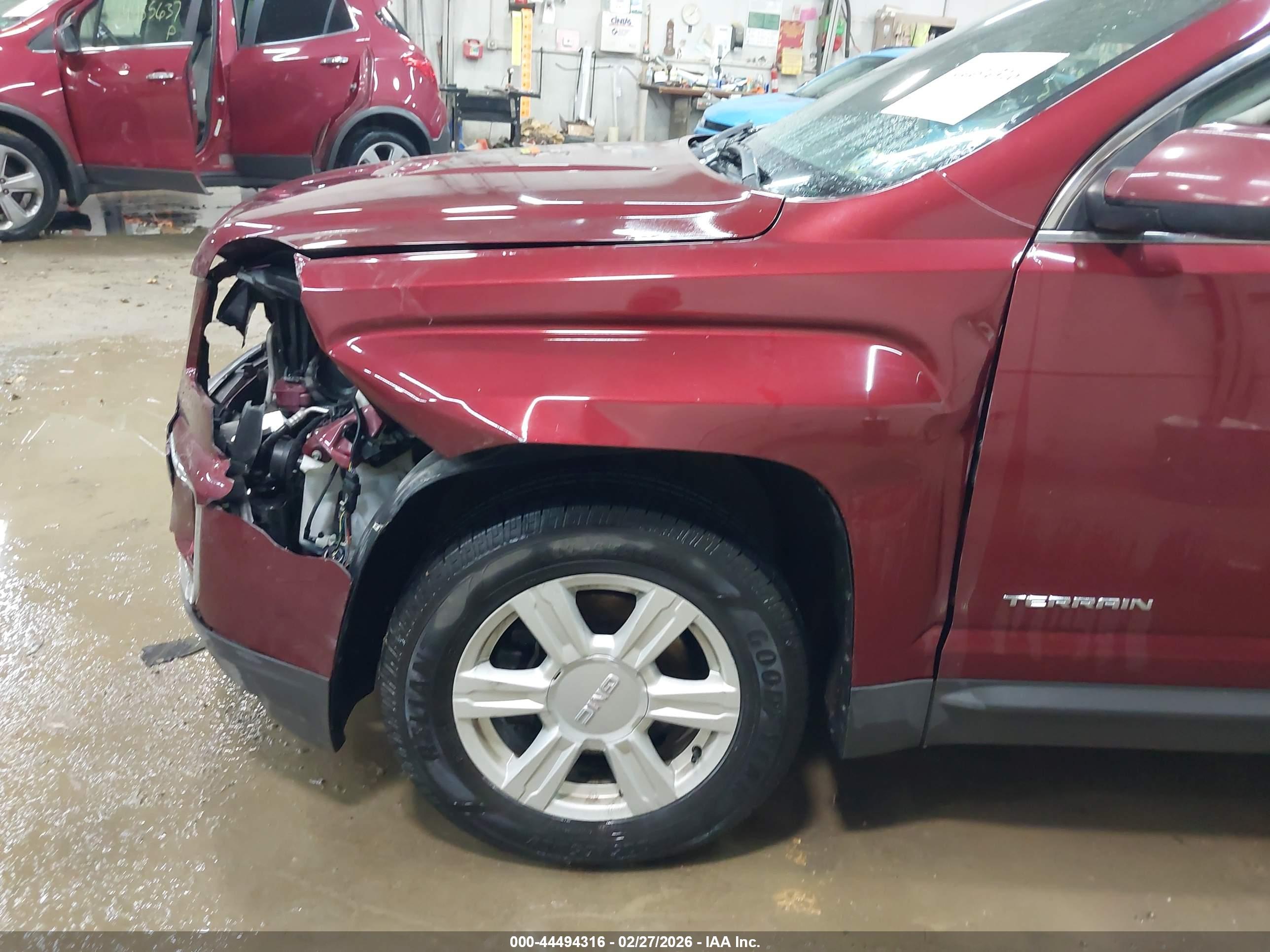 GMC TERRAIN image 6