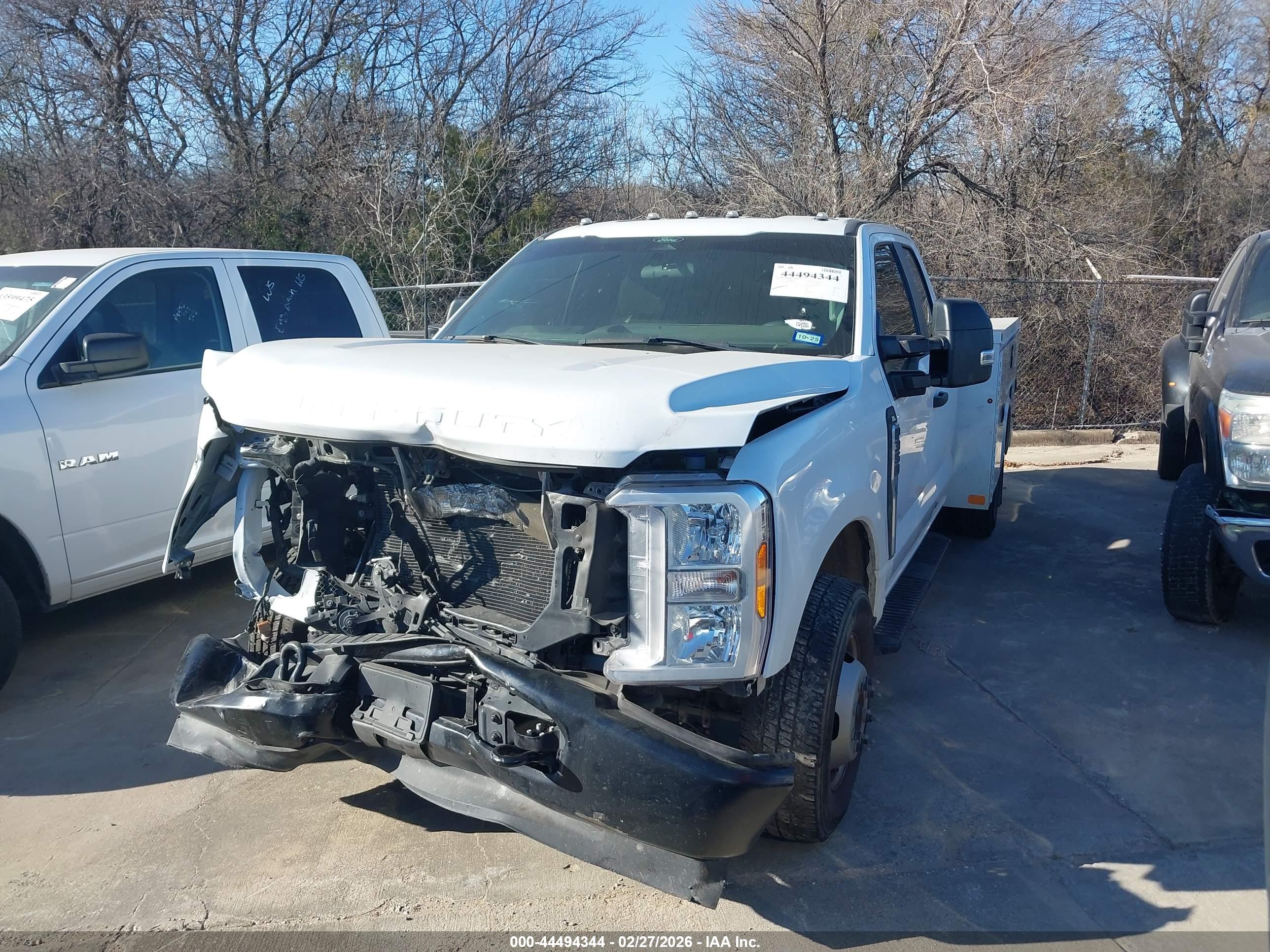 FORD F-350 image 2