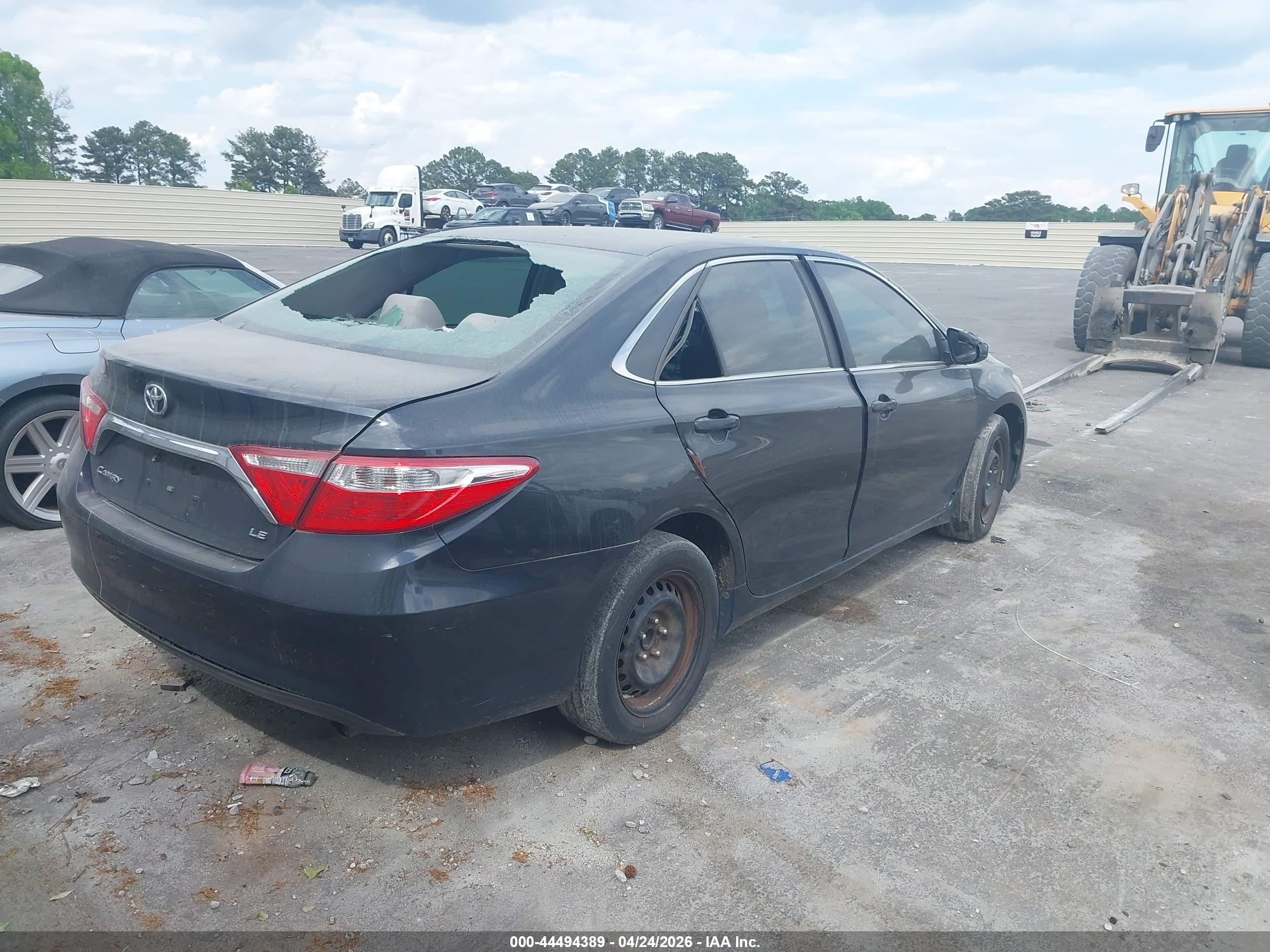 TOYOTA CAMRY image 4