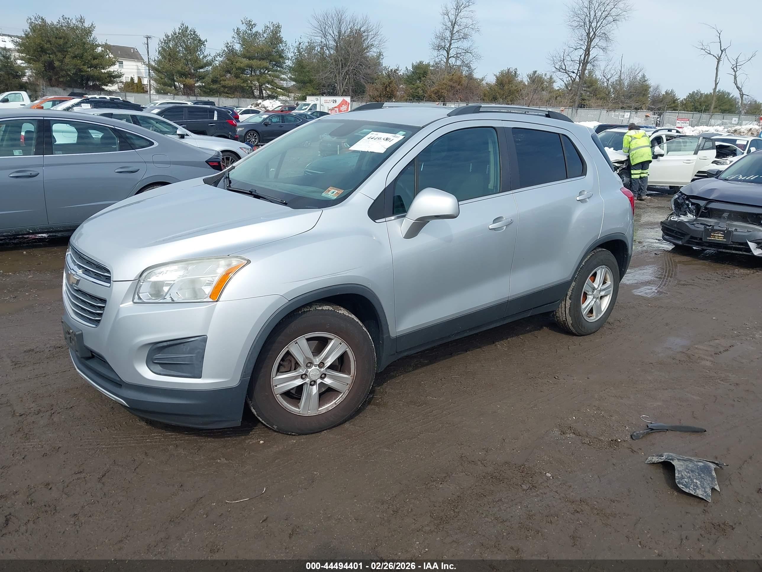 CHEVROLET TRAX image 2