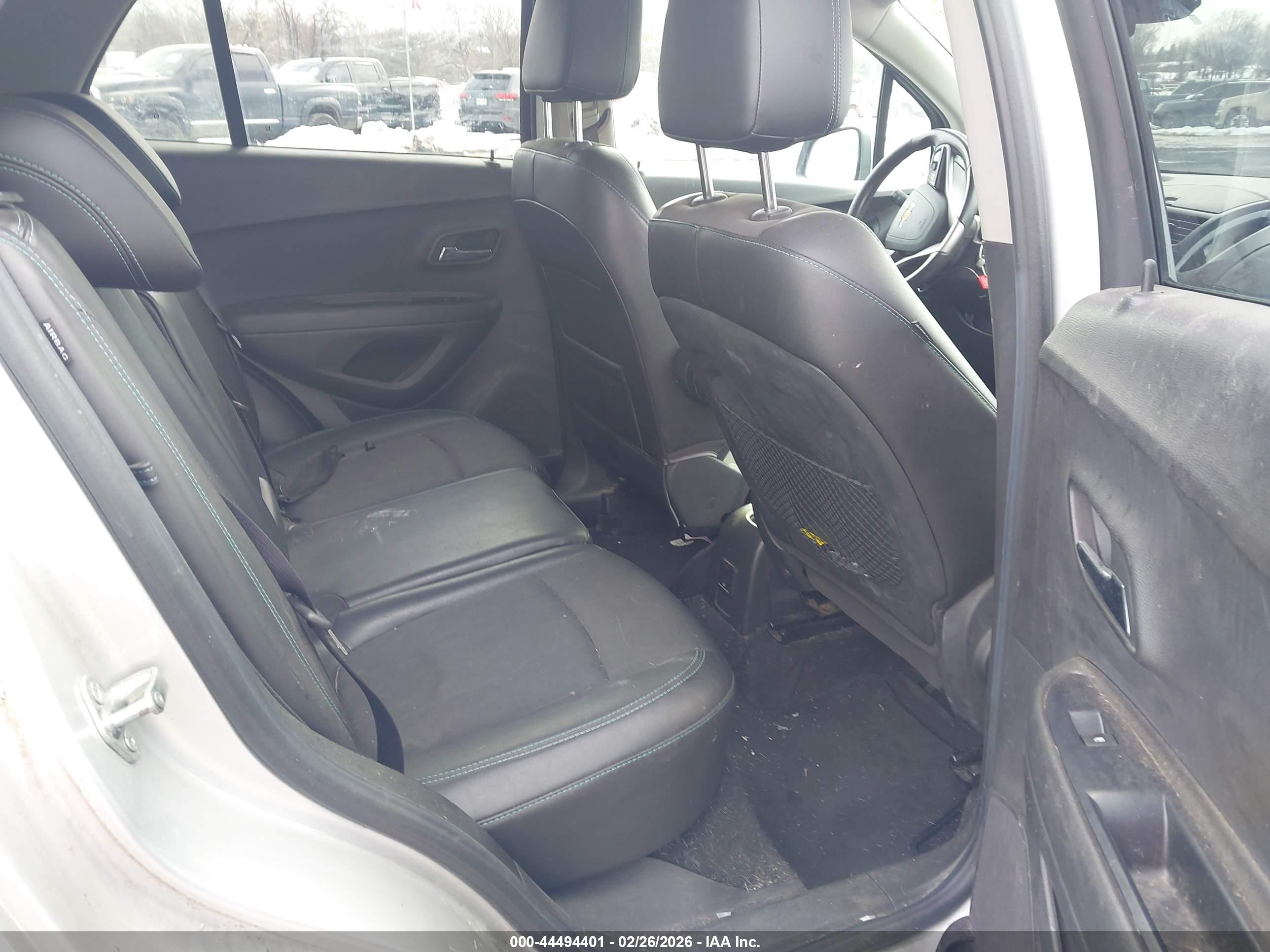 CHEVROLET TRAX image 8