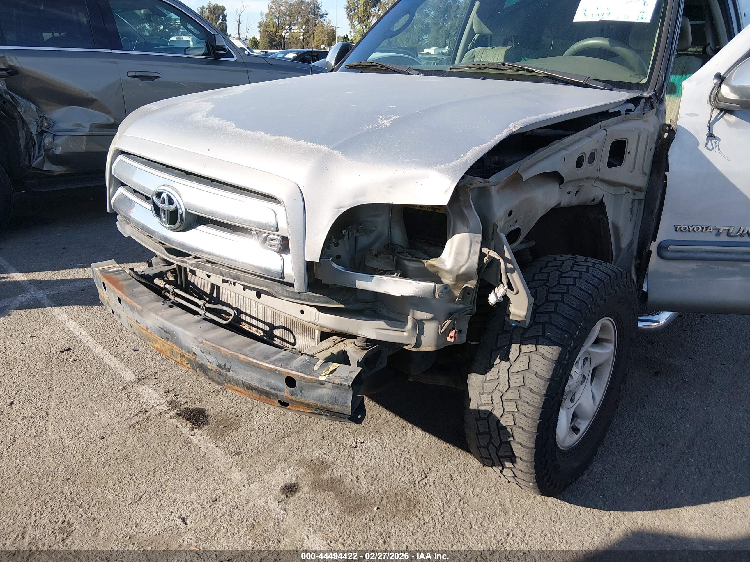 TOYOTA TUNDRA image 6