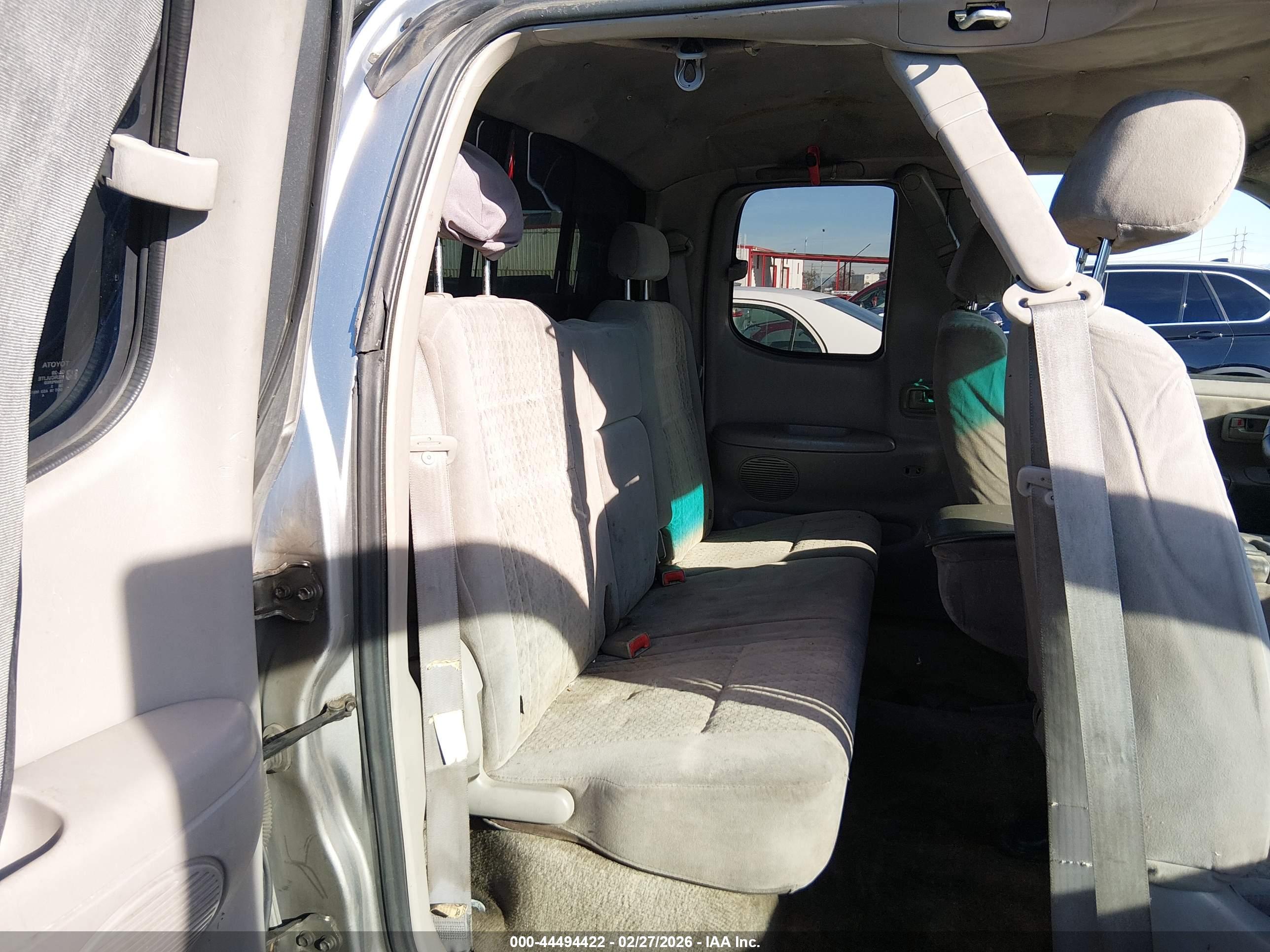 TOYOTA TUNDRA image 8