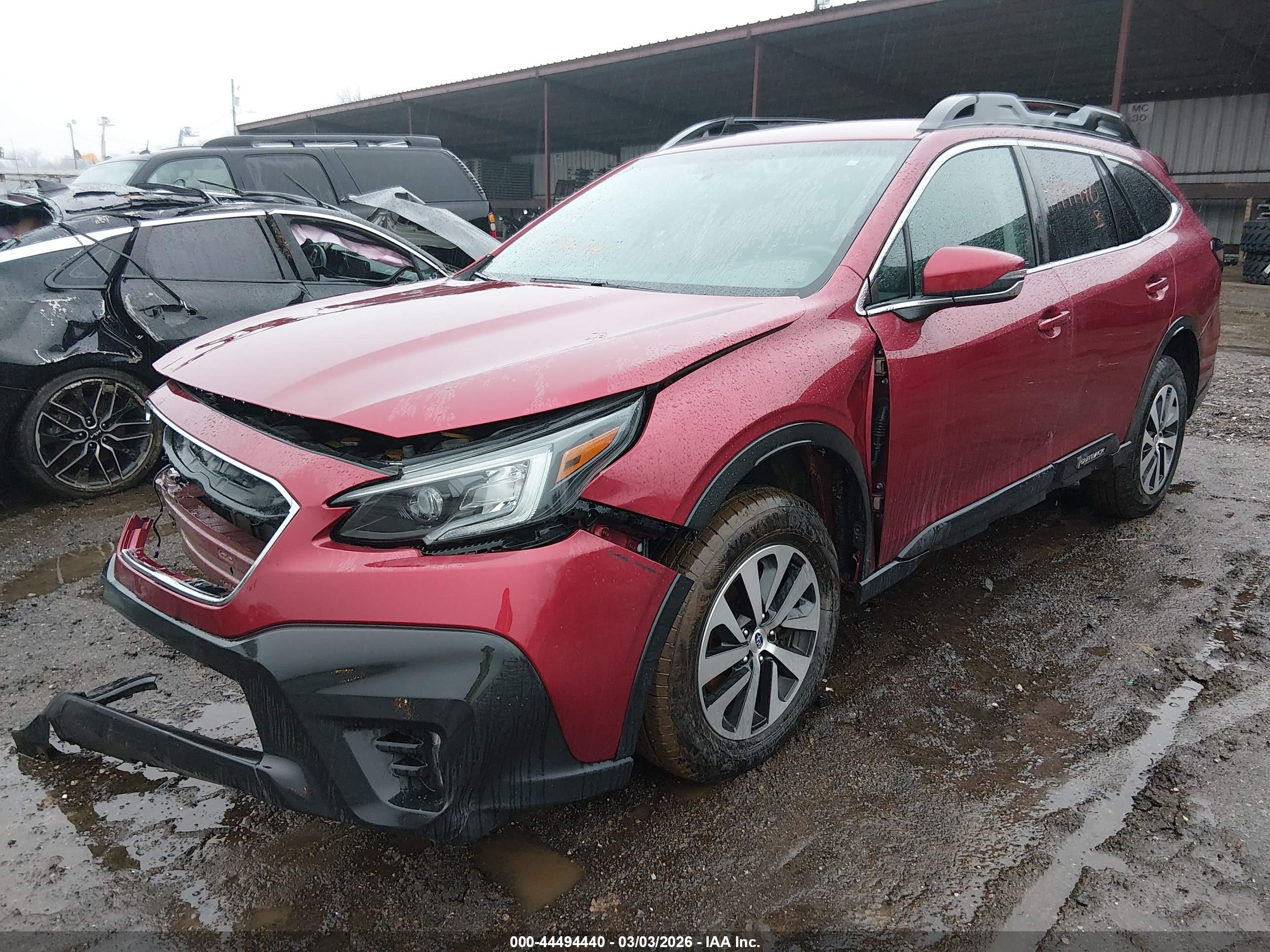 SUBARU OUTBACK image 2