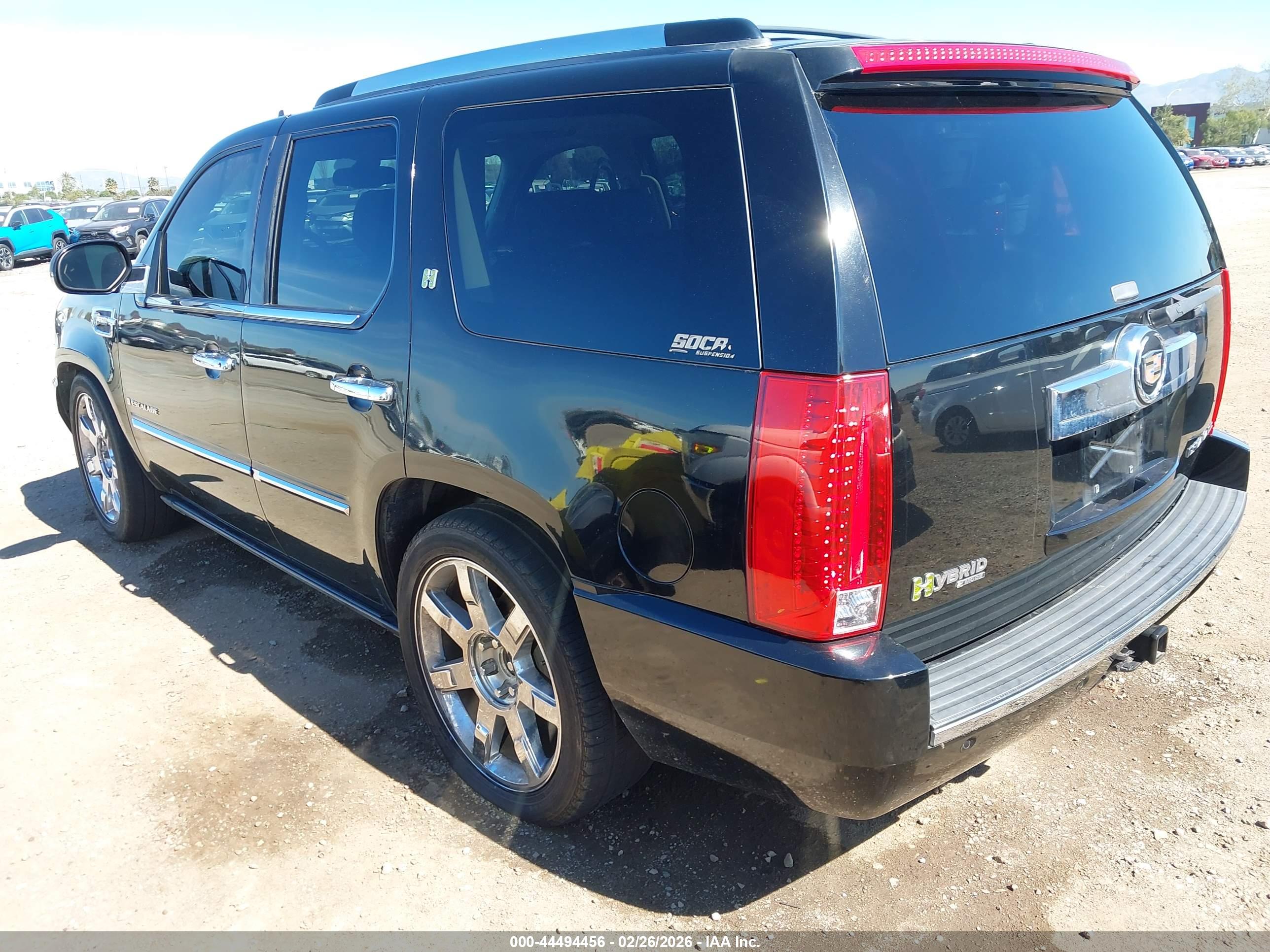 CADILLAC ESCALADE image 3