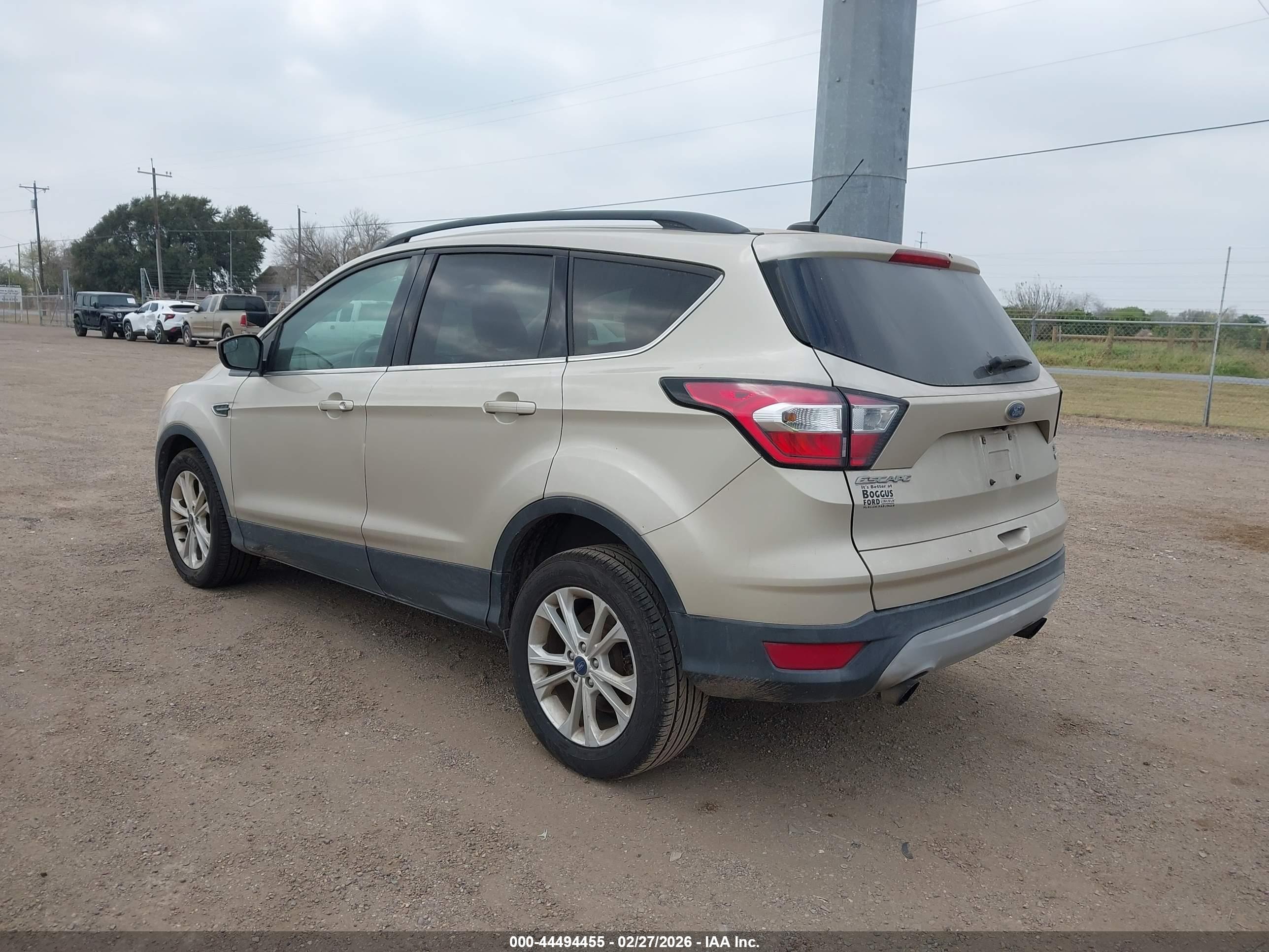 FORD ESCAPE image 3