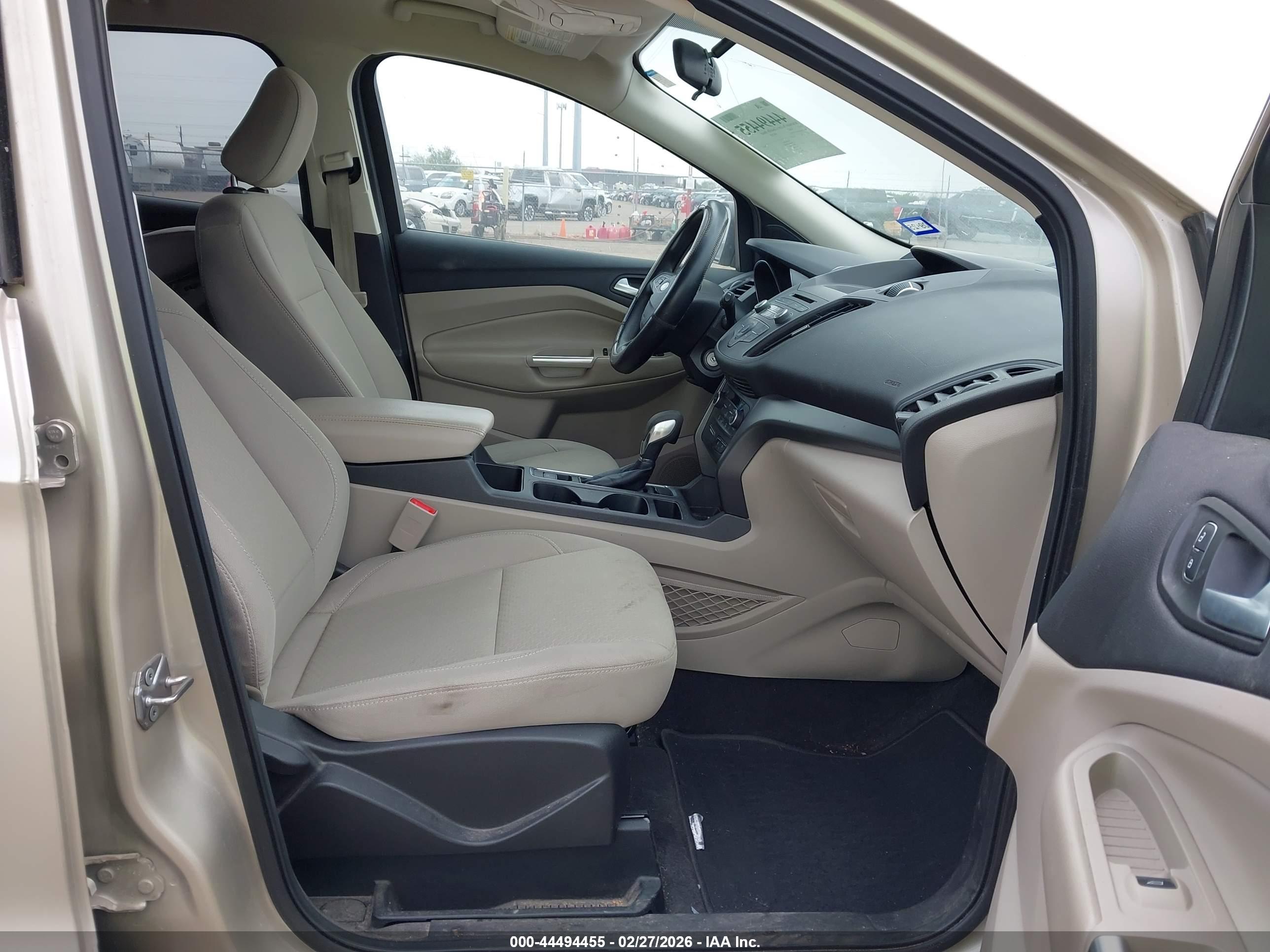 FORD ESCAPE image 5