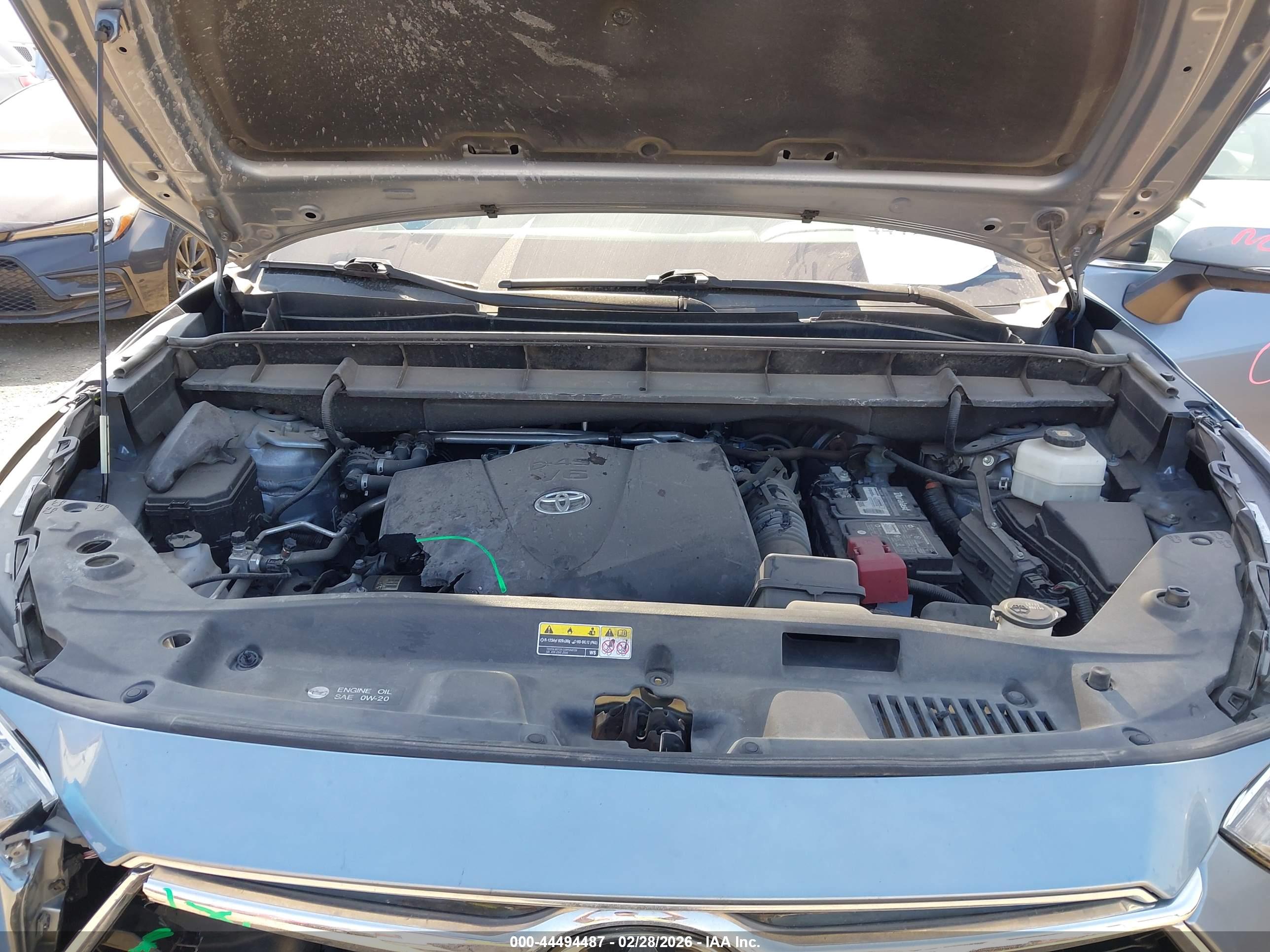 TOYOTA HIGHLANDER image 10