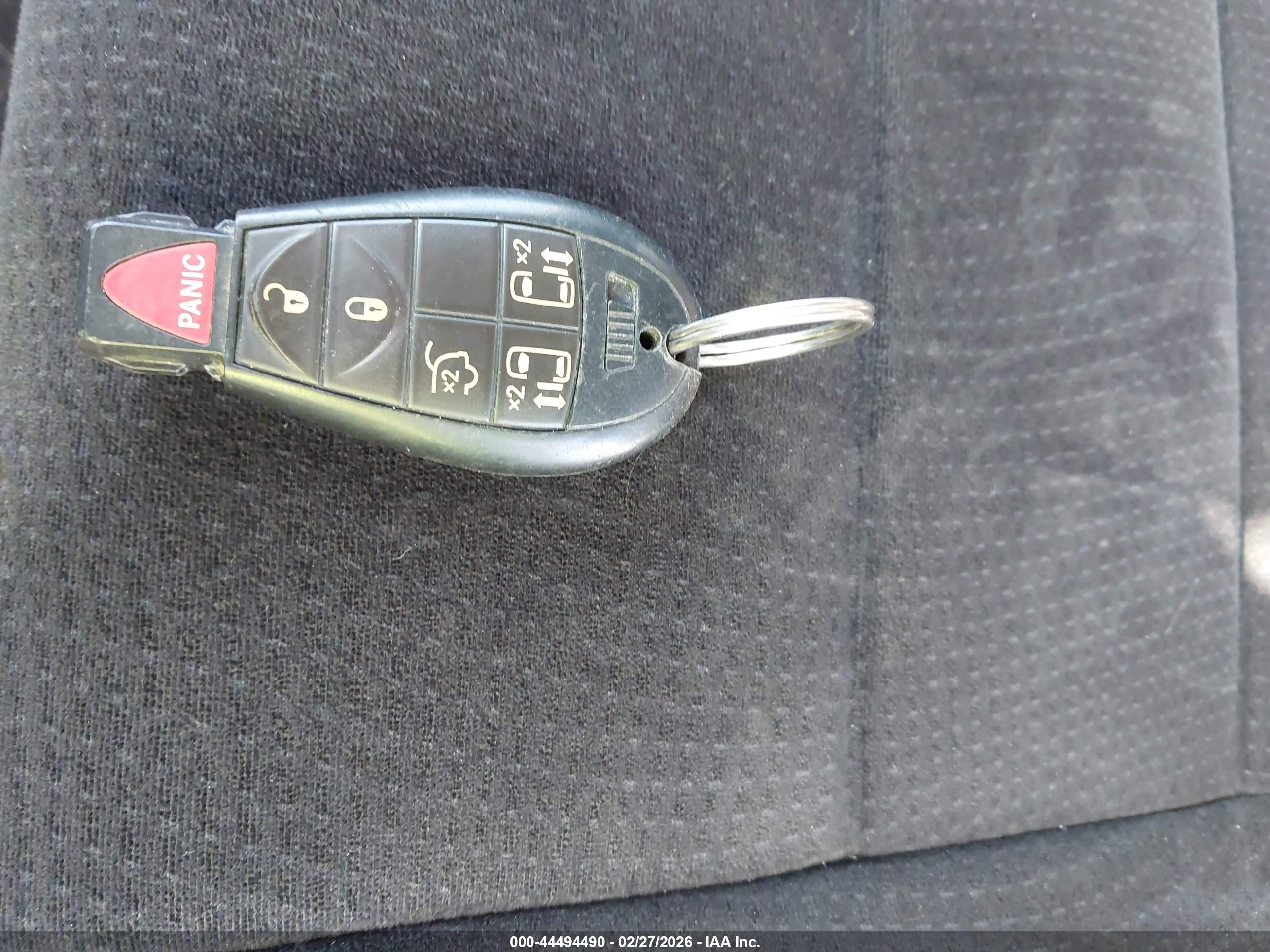 CHRYSLER TOWN image 11