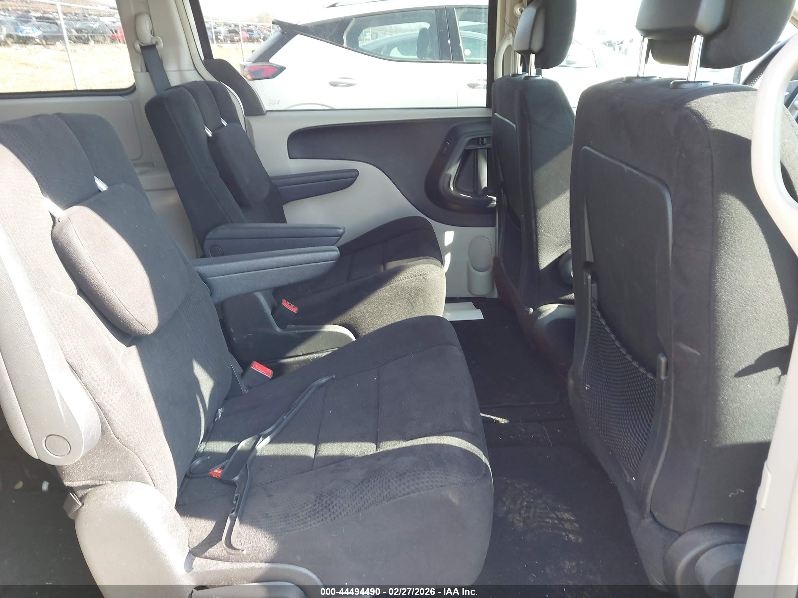CHRYSLER TOWN image 8