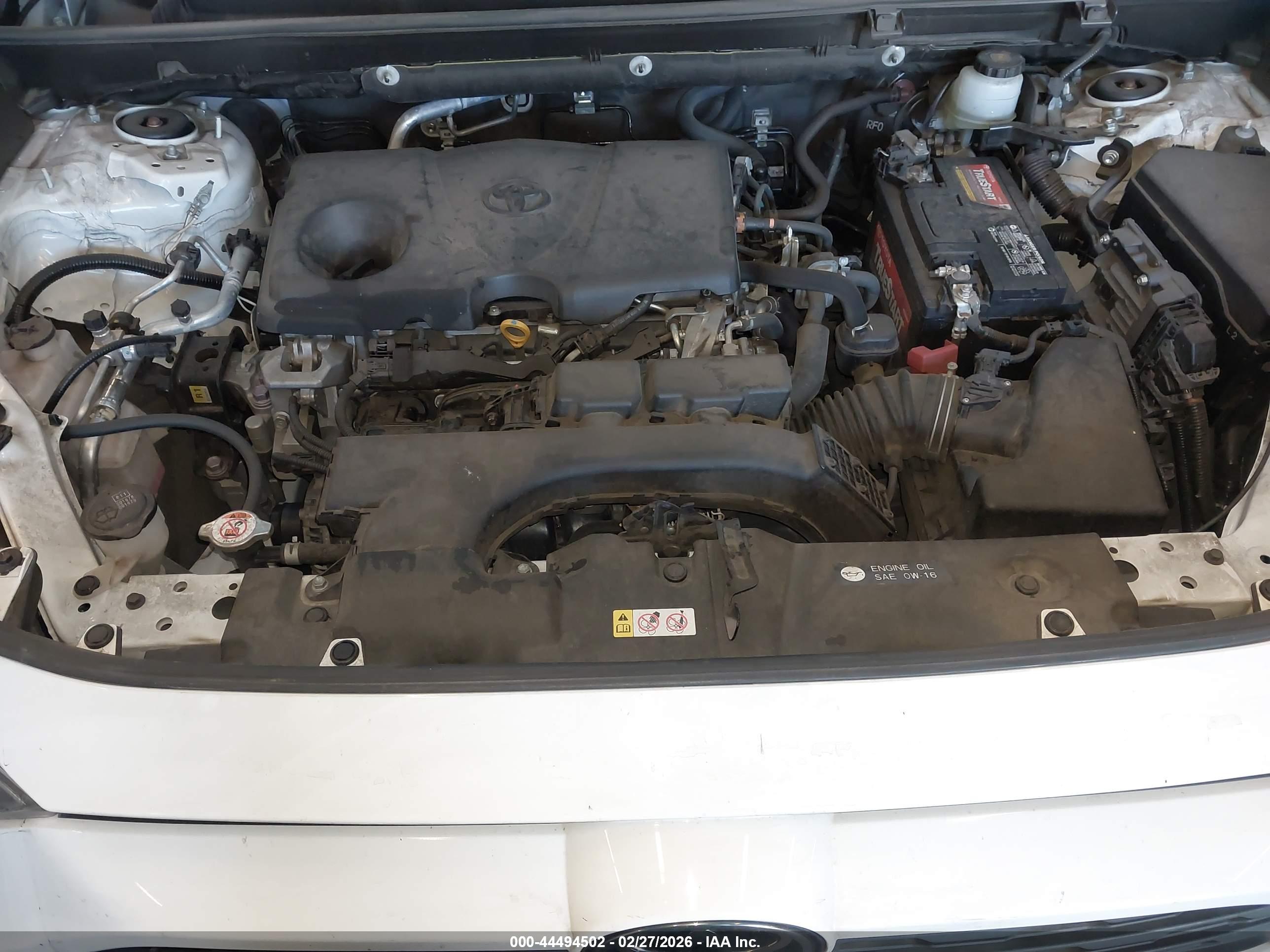 TOYOTA RAV4 image 10