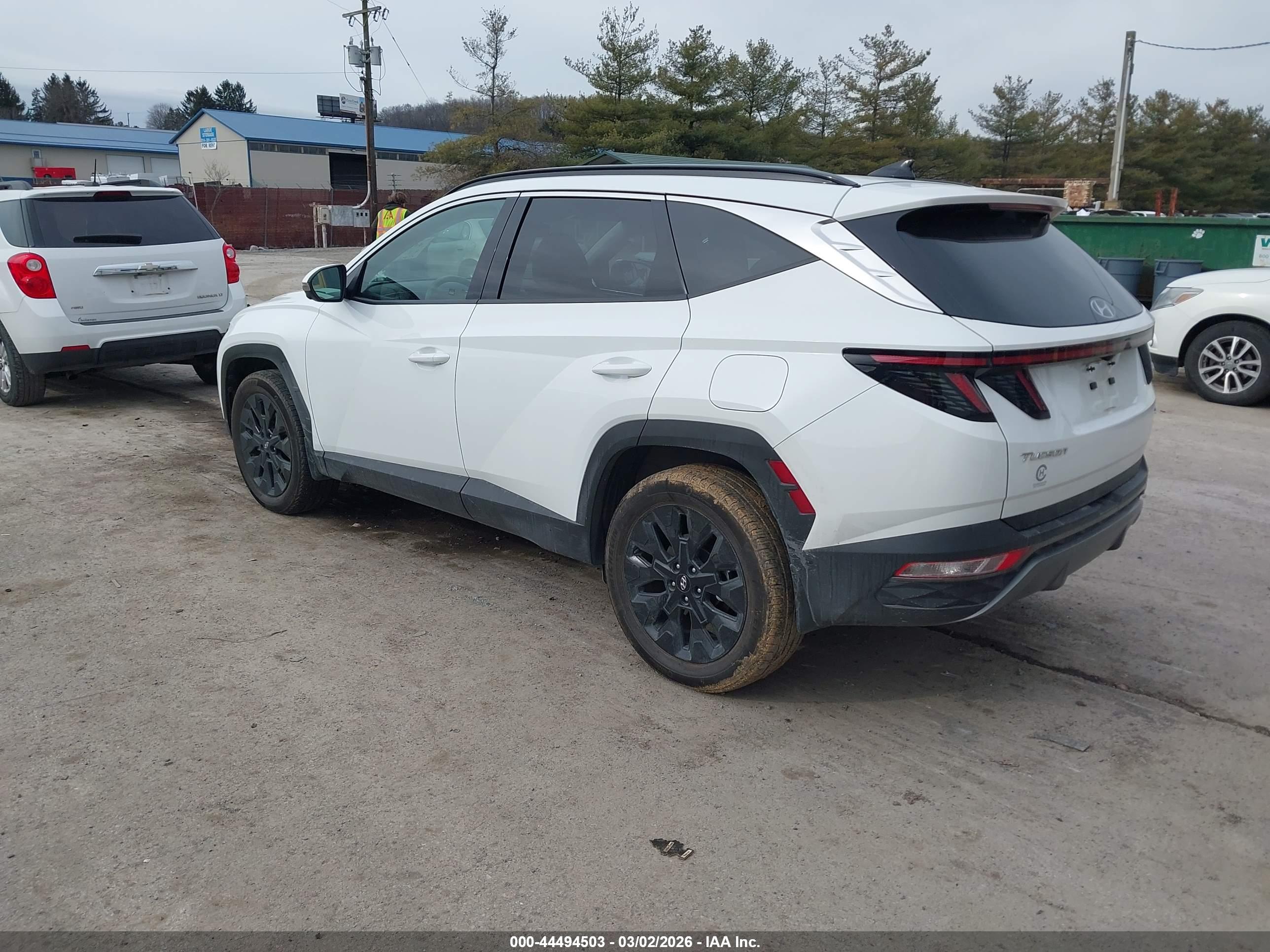 HYUNDAI TUCSON image 3