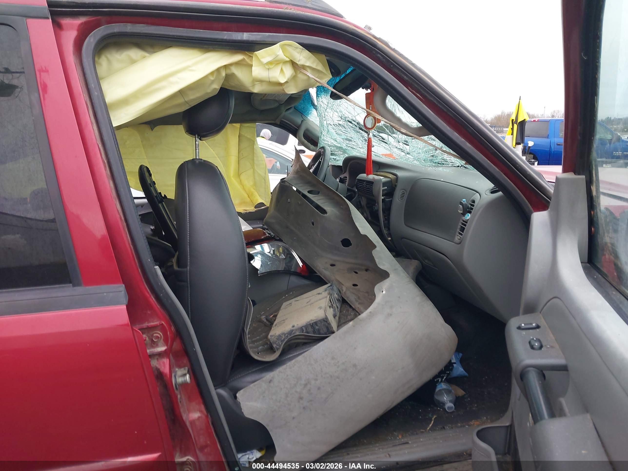 FORD EXPLORER image 5
