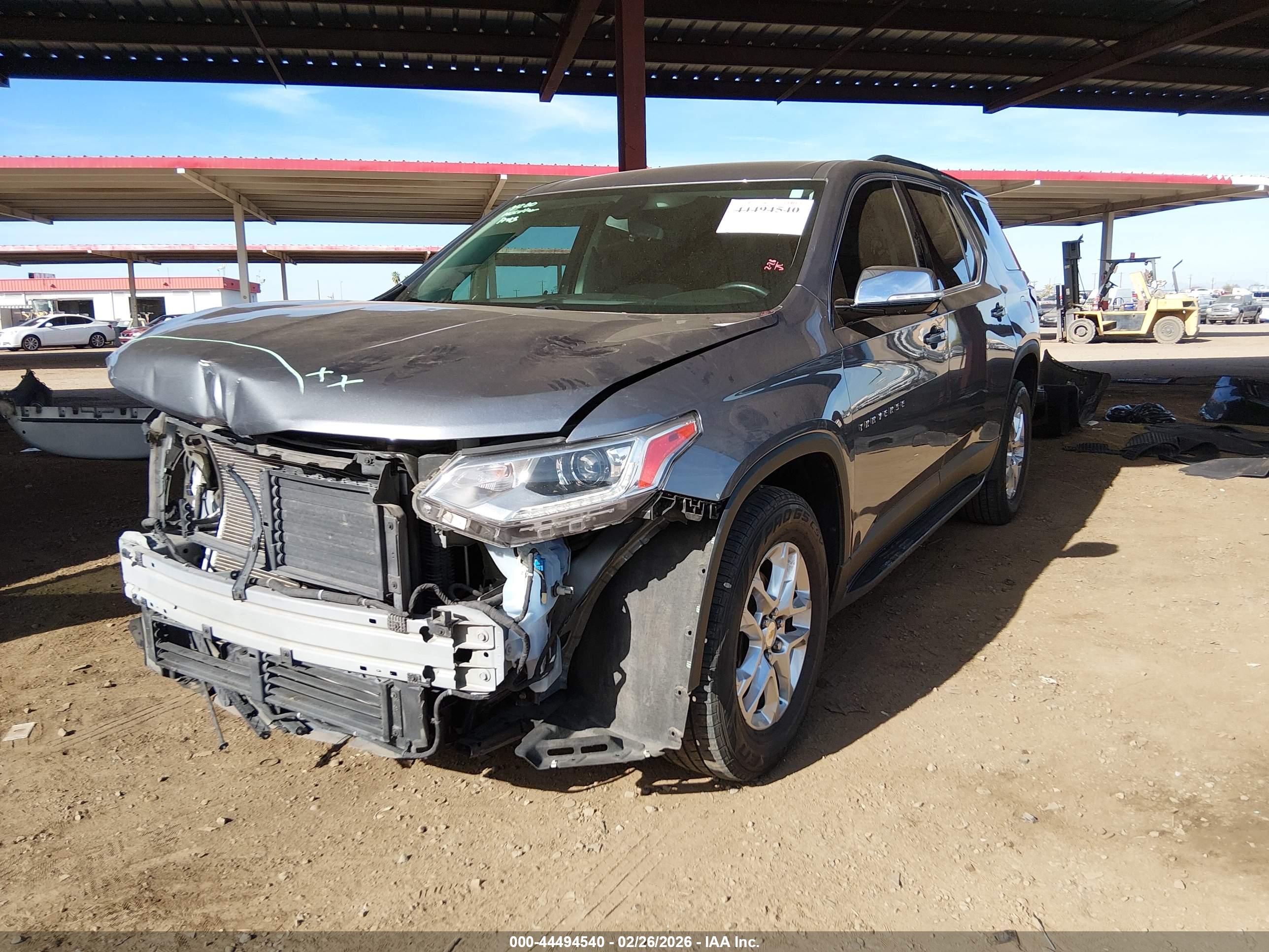 CHEVROLET TRAVERSE image 2