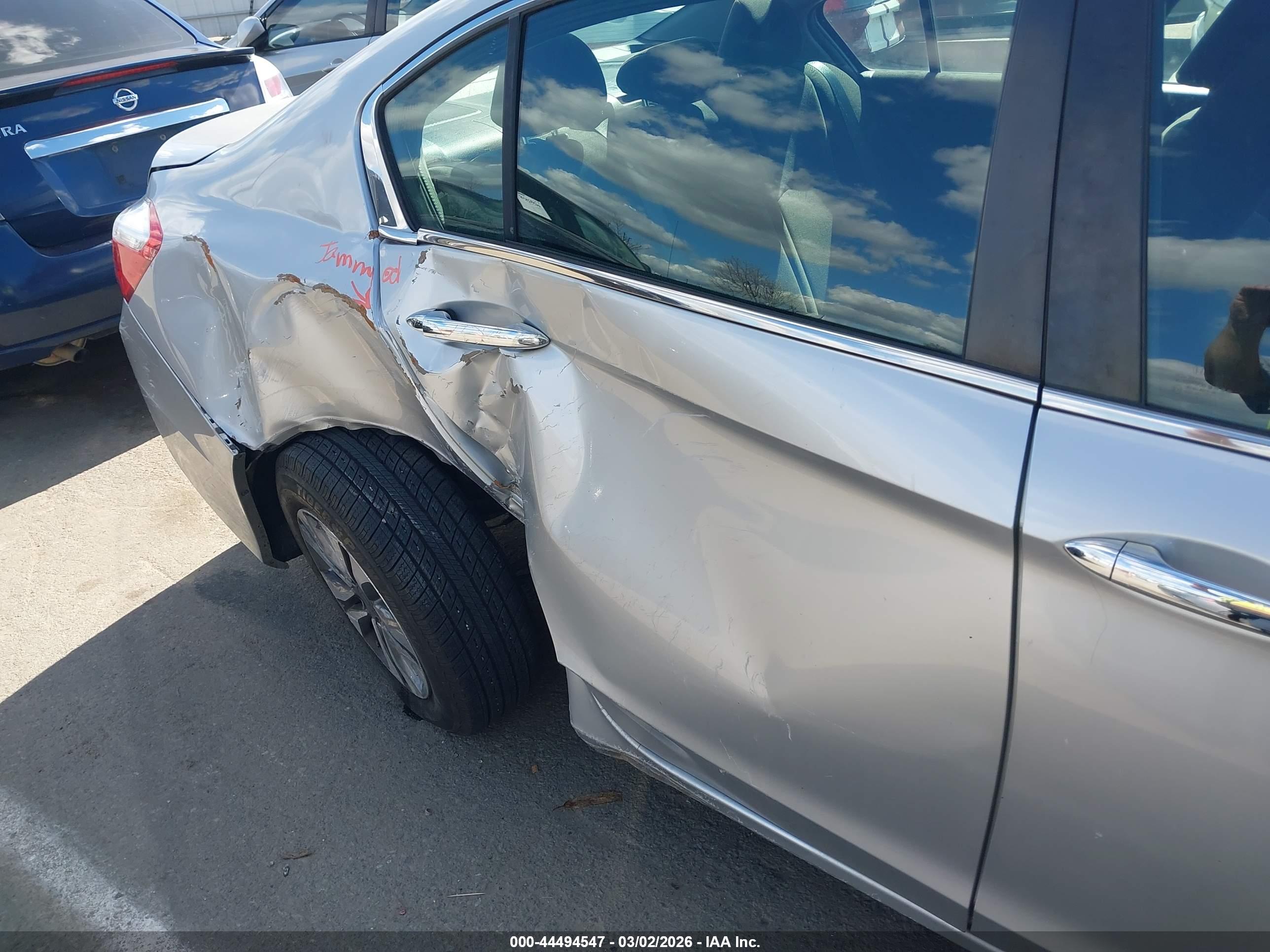 HONDA ACCORD image 6