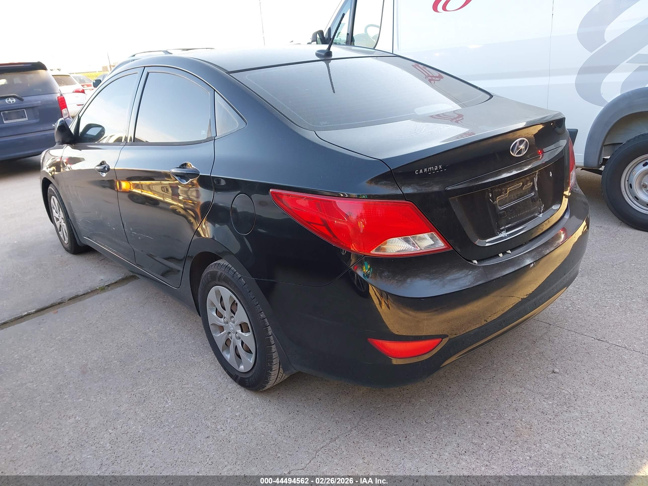 HYUNDAI ACCENT image 3
