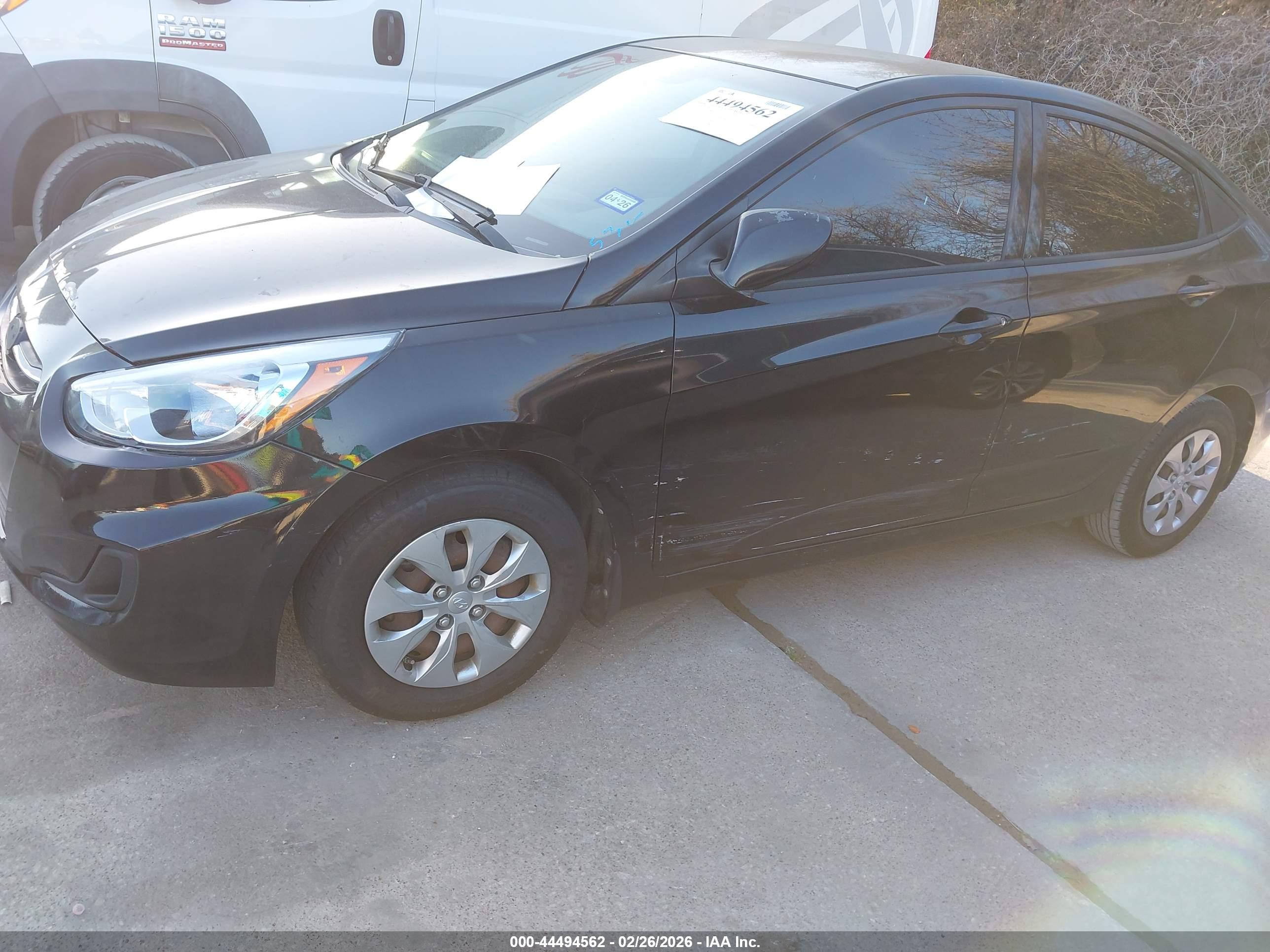 HYUNDAI ACCENT image 6