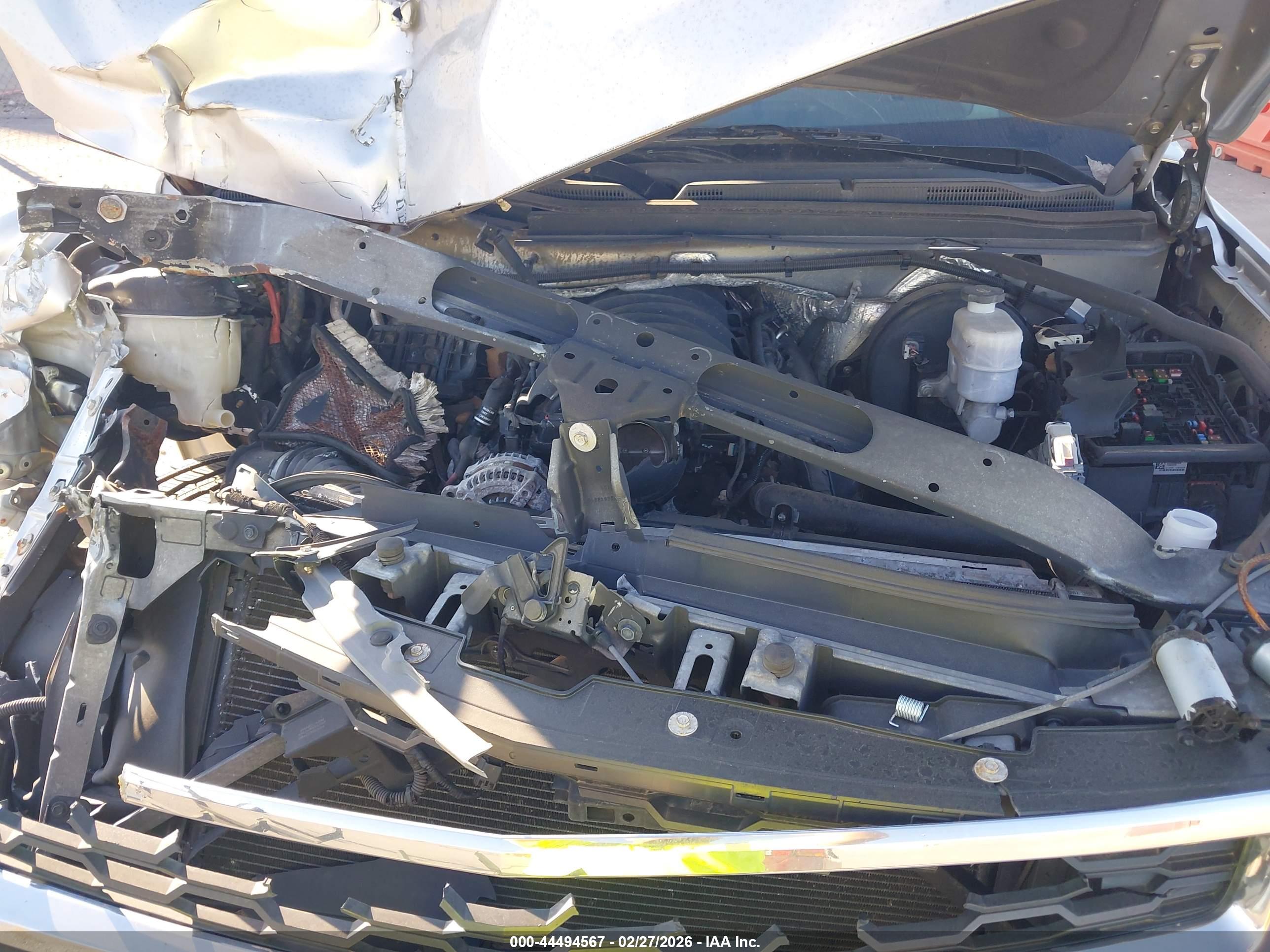CHEVROLET TAHOE image 10