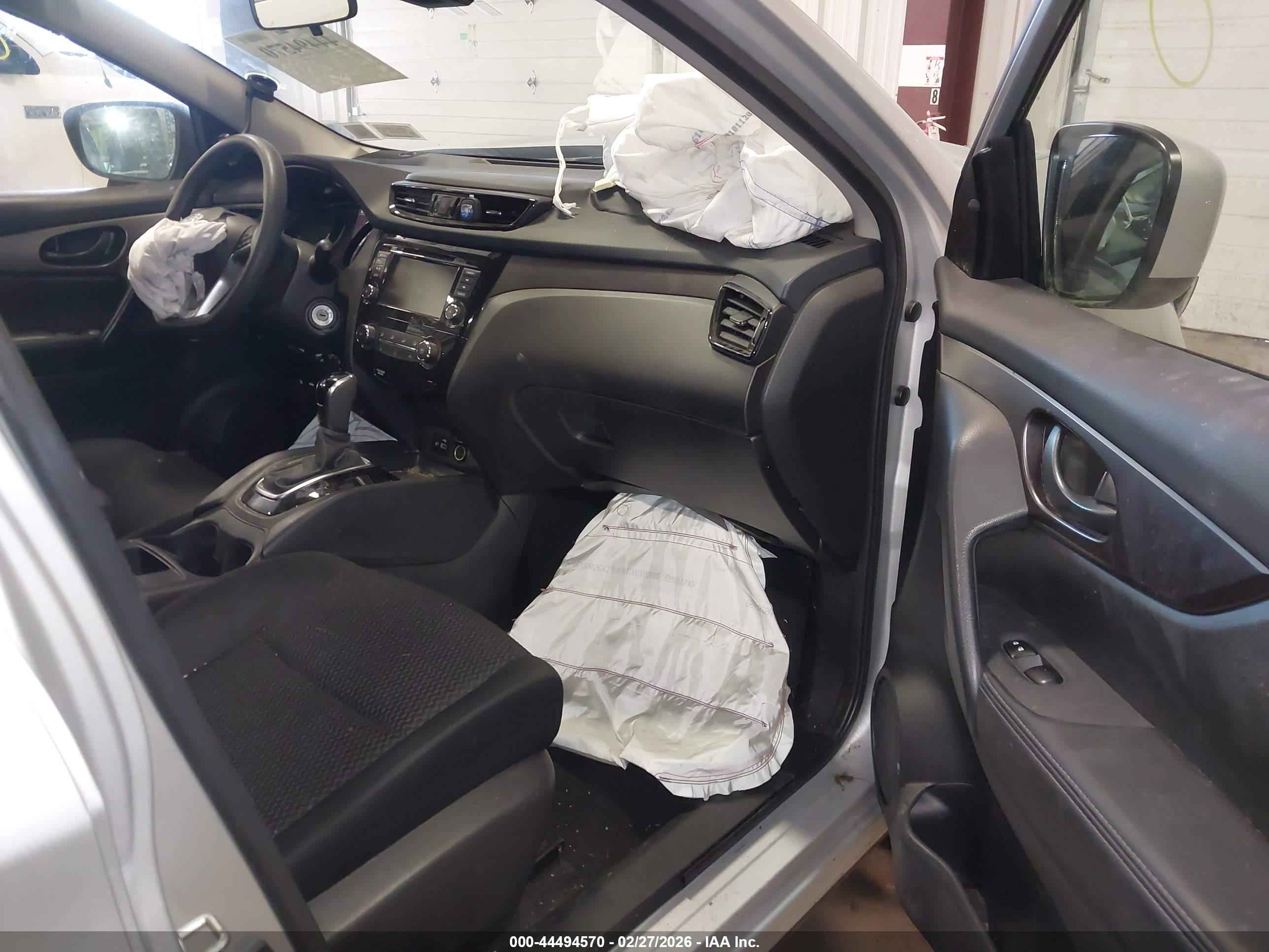 NISSAN ROGUE image 5